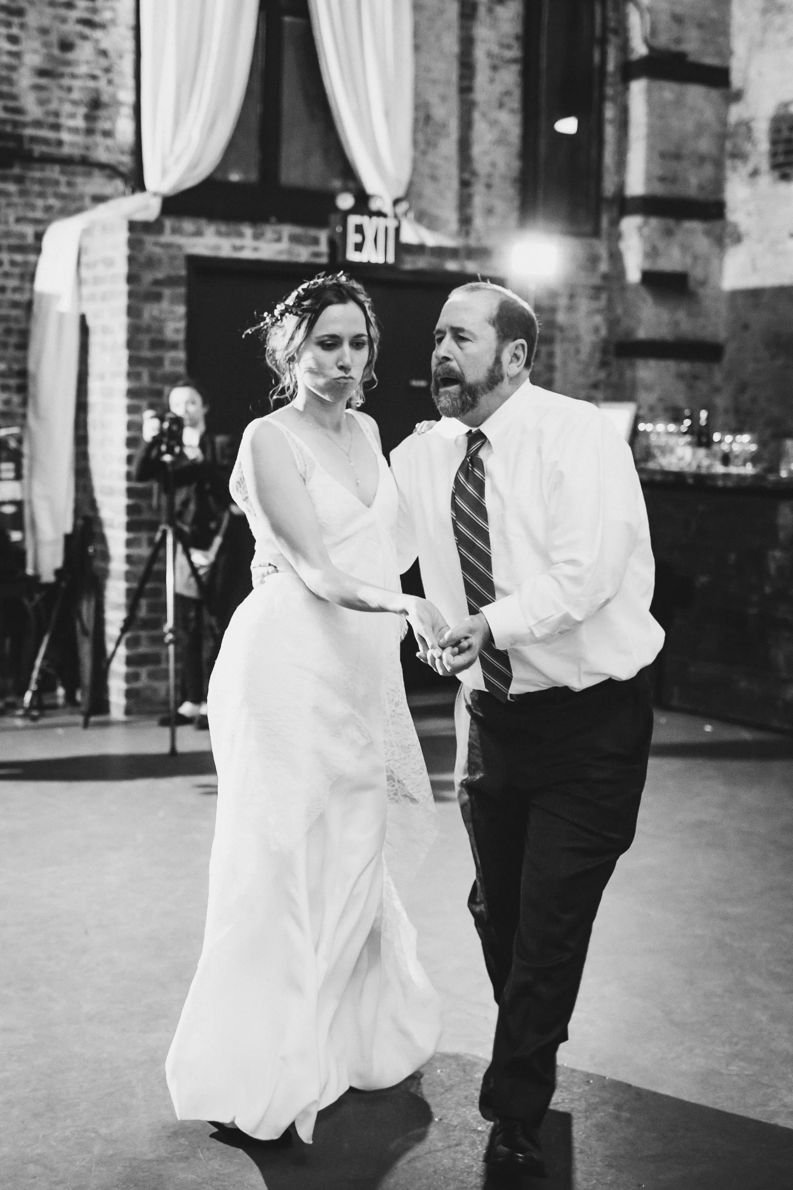 The-Green-Building-Brooklyn-New-York-Creative-Documentary-Wedding-Photography-126.jpg
