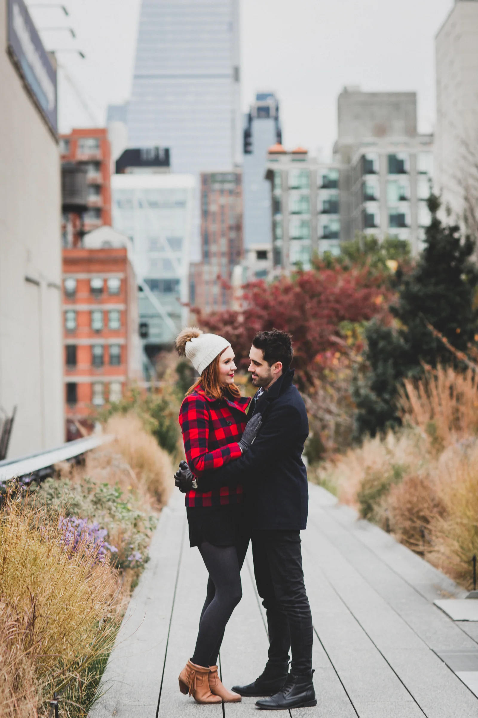 The-High-Line-Manhattan-Fall-Engagement-Photos-by-Elvira-Kalviste-Photography-11.jpg