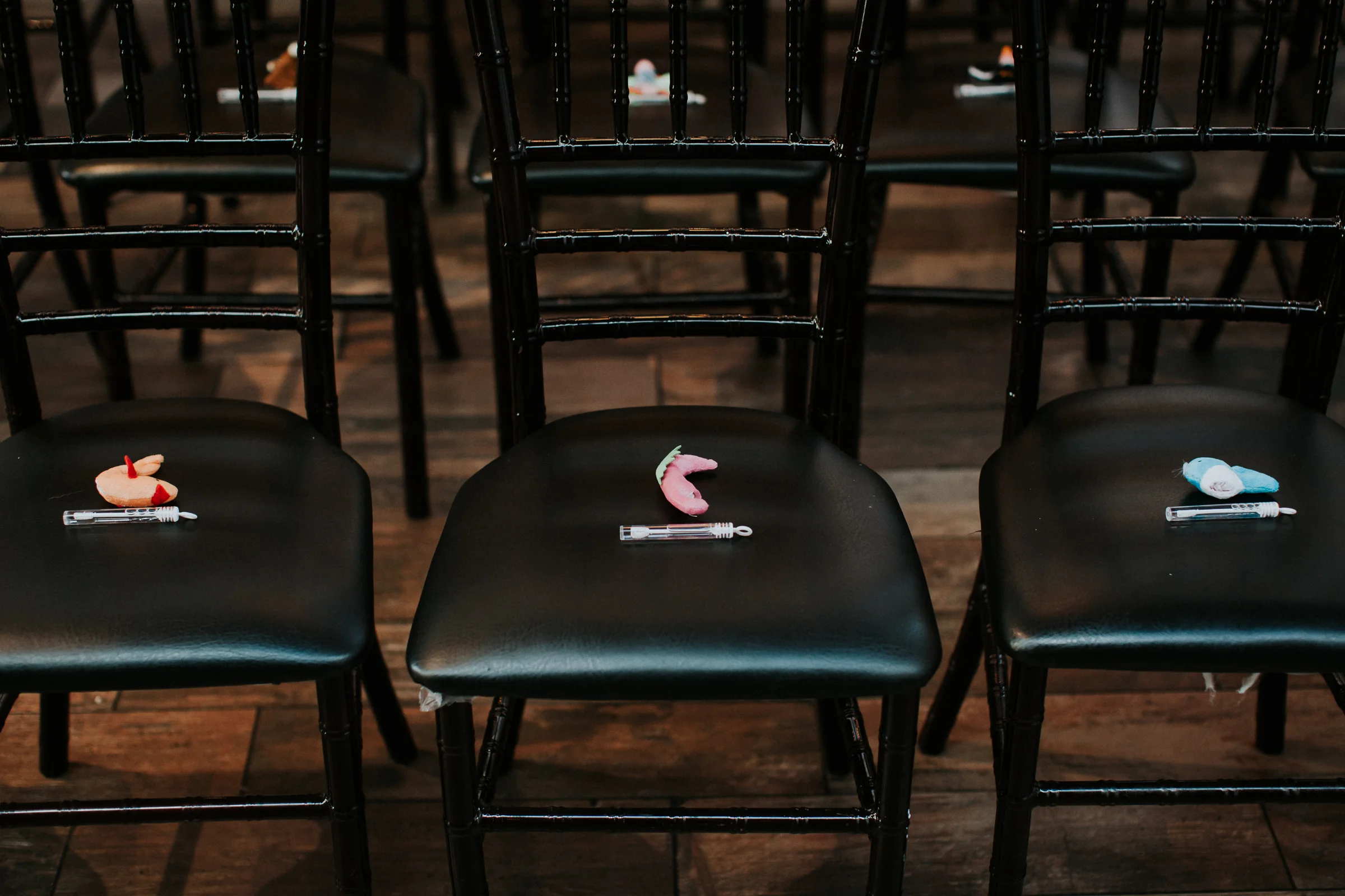 Dinosaur-Inspired-Brooklyn-Wedding-26-Bridge-New-York-Documentary-Wedding-Photographer-42.jpg
