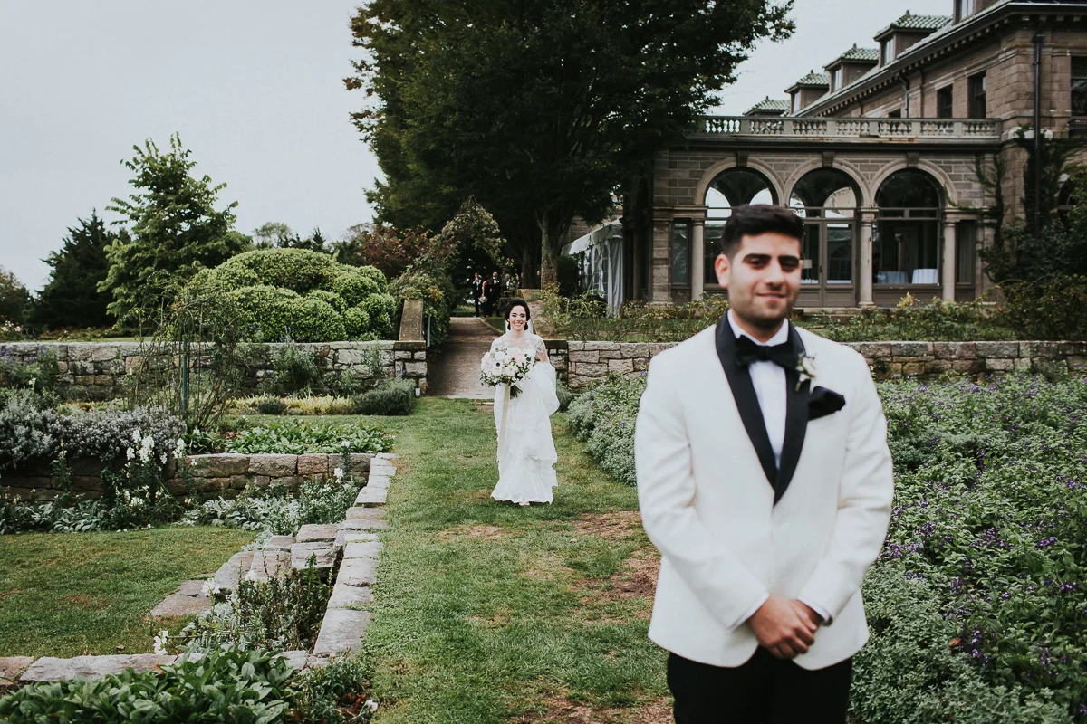 Eolia-Mansion-Harkness-Memorial-Park-Connecticut-Documentary-Wedding-Photographer-30.jpg