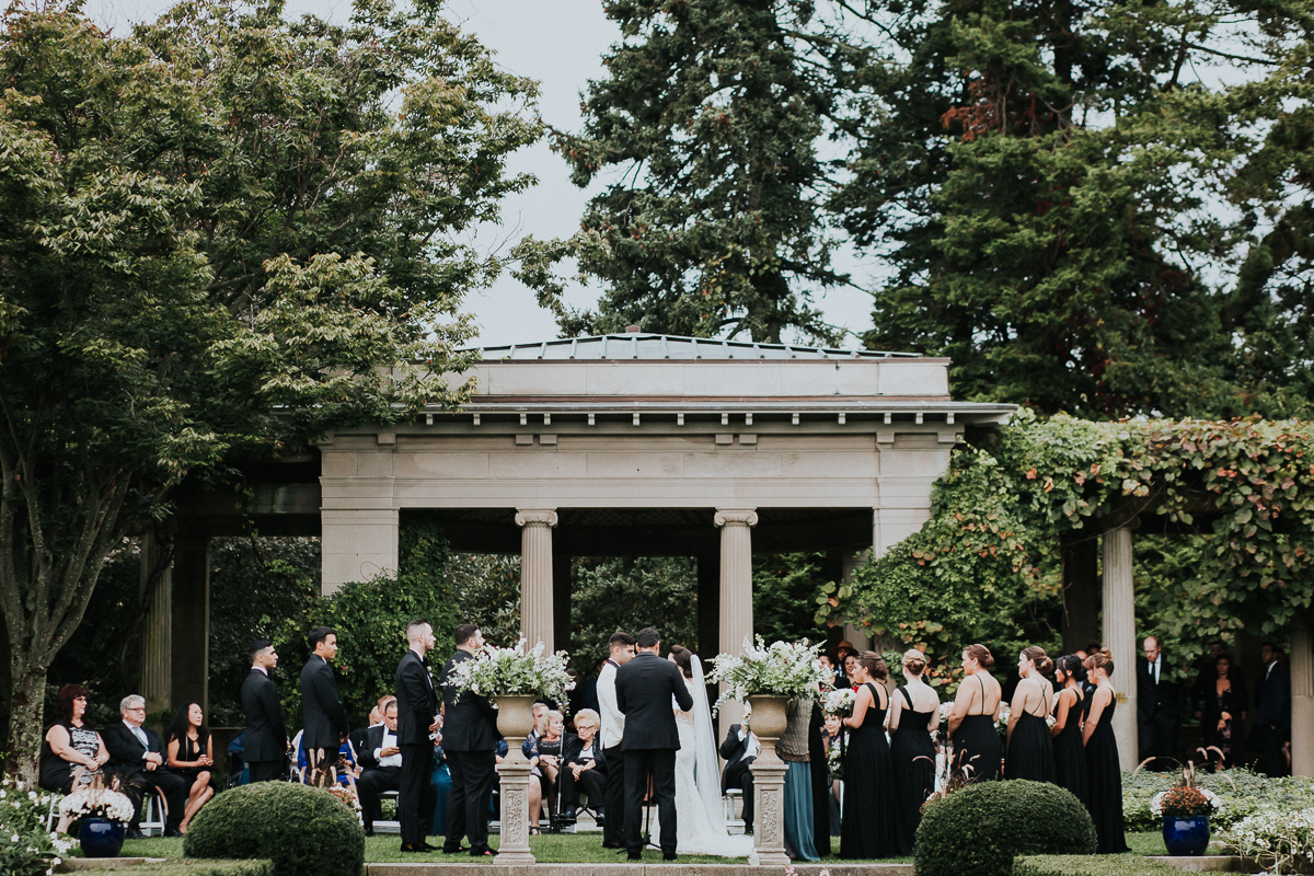 Eolia-Mansion-Harkness-Memorial-Park-Connecticut-Documentary-Wedding-Photographer-62.jpg