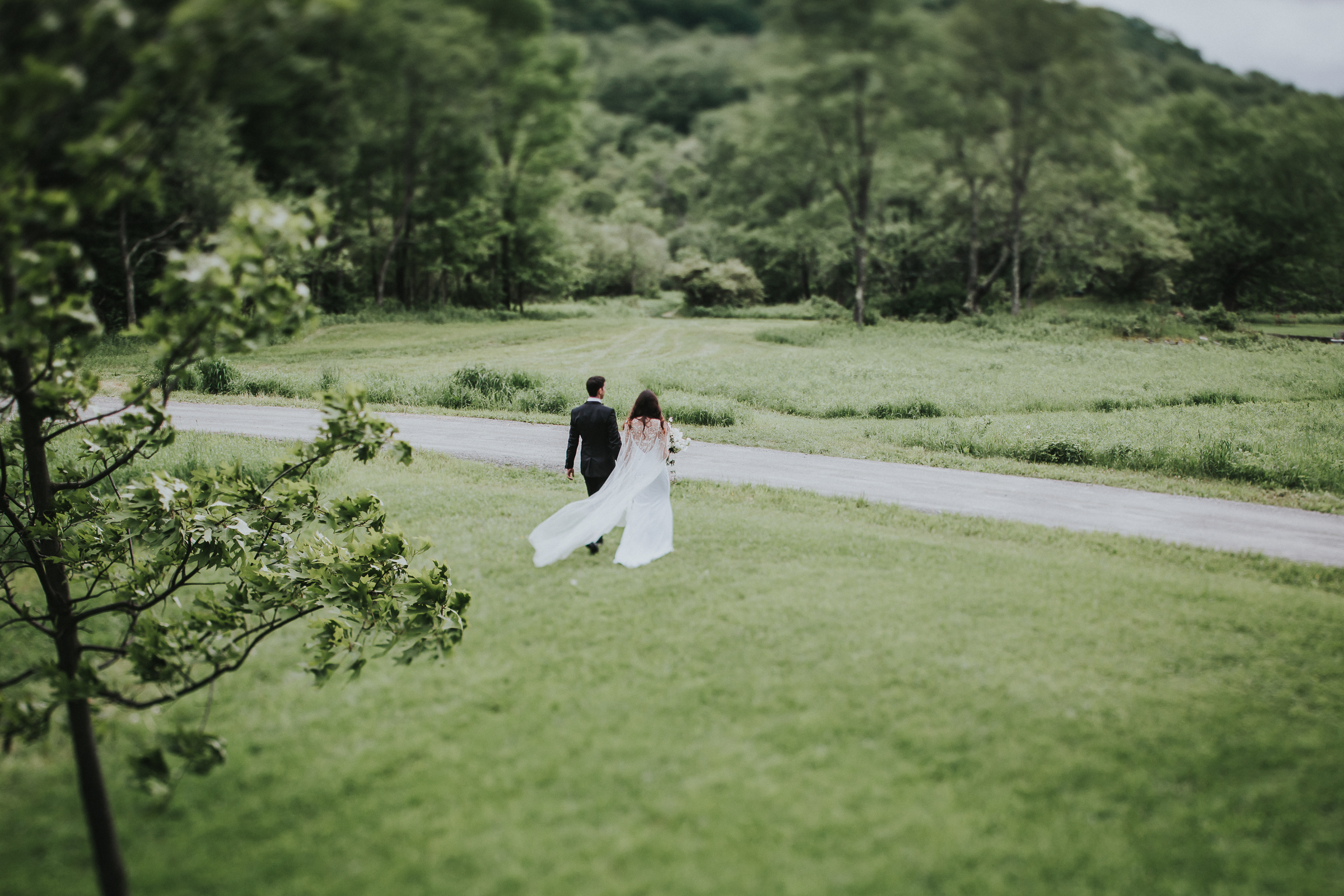 Handsome-Hollow-Long-Eddy-Catskills-New-York-Fine-Art-Documentary-Wedding-Photographer-52.jpg