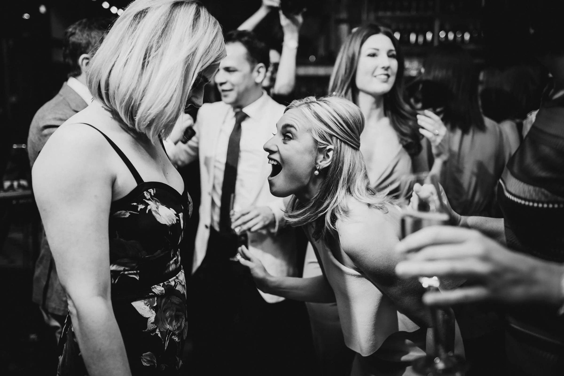 Brooklyn-Winery-Spring-Wedding-Photography-NYC-Natural-Documentary-Wedding-Photographer-143.jpg