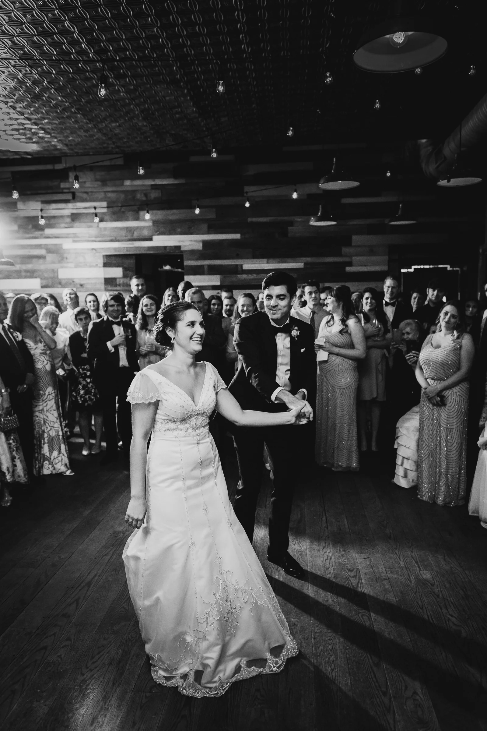 Brooklyn-Winery-NYC-Editorial-Documentary-Wedding-Photographer-Gina-Oli-100.jpg