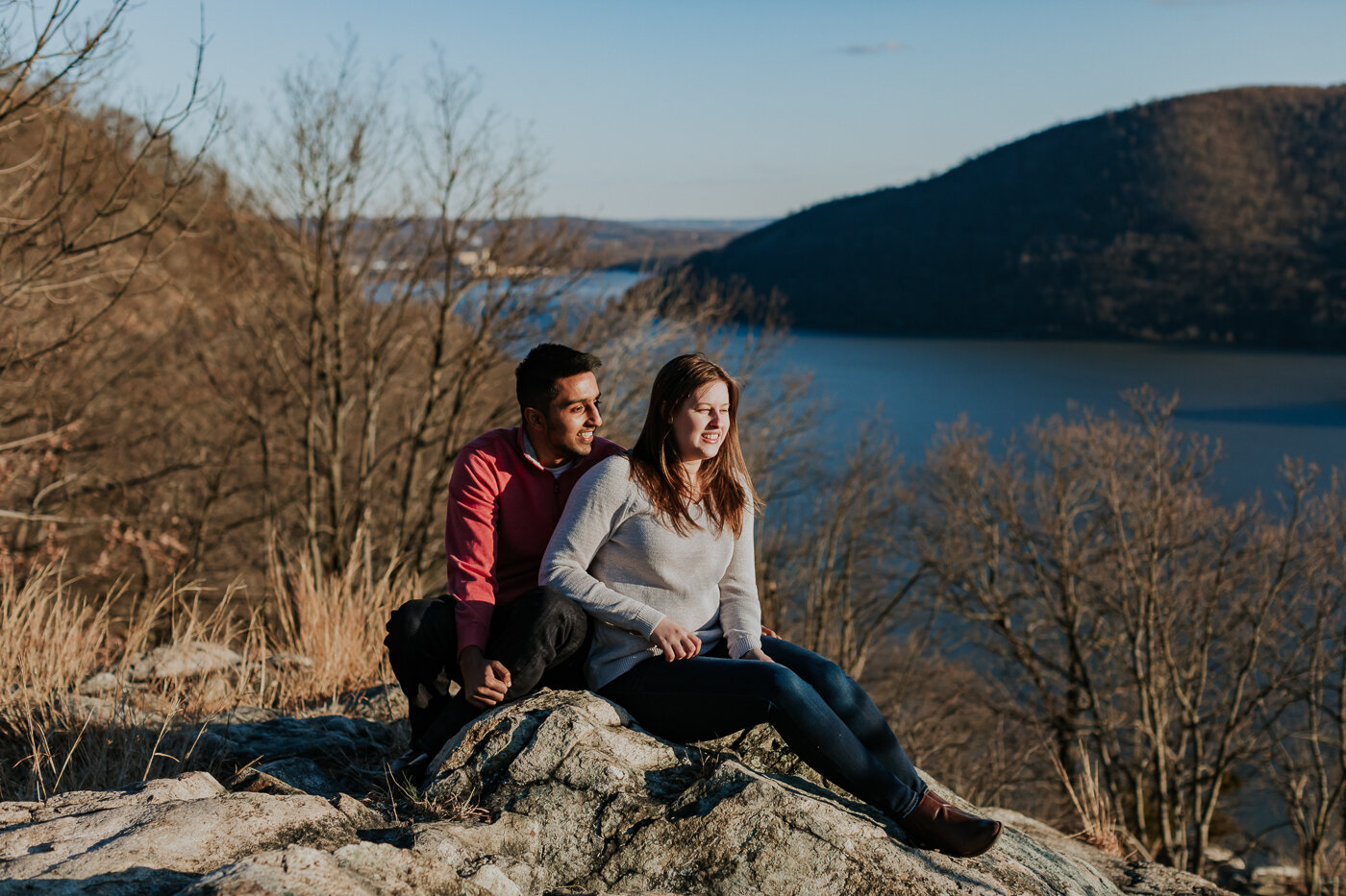 BearMountainStateParkEngagmentPhotos-19.jpg