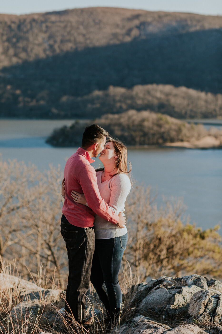 BearMountainStateParkEngagmentPhotos-24.jpg