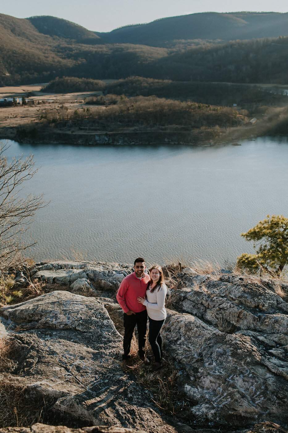 BearMountainStateParkEngagmentPhotos-29.jpg