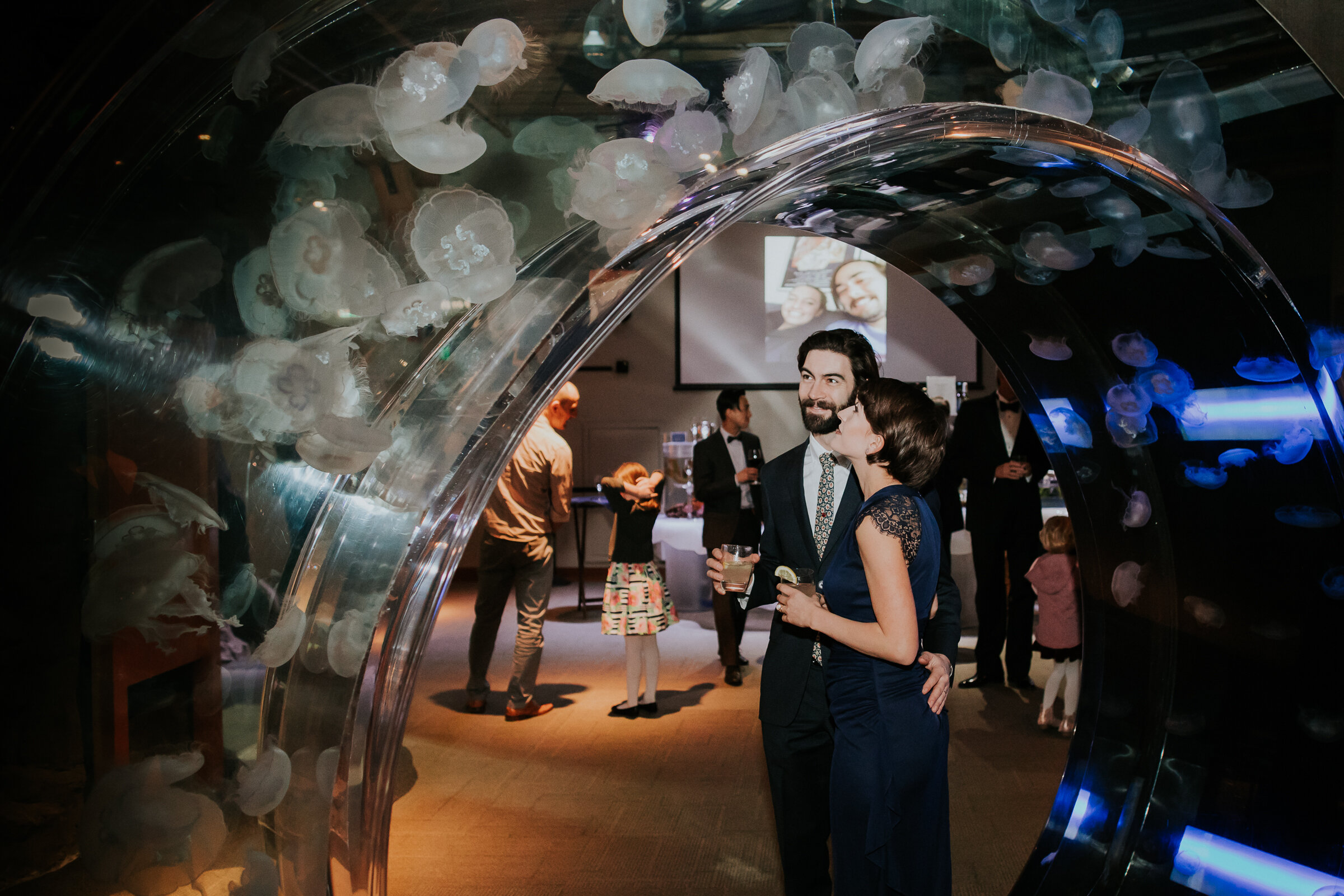 Seattle-Aquarium-Documentary-Wedding-Photographer-75.jpg