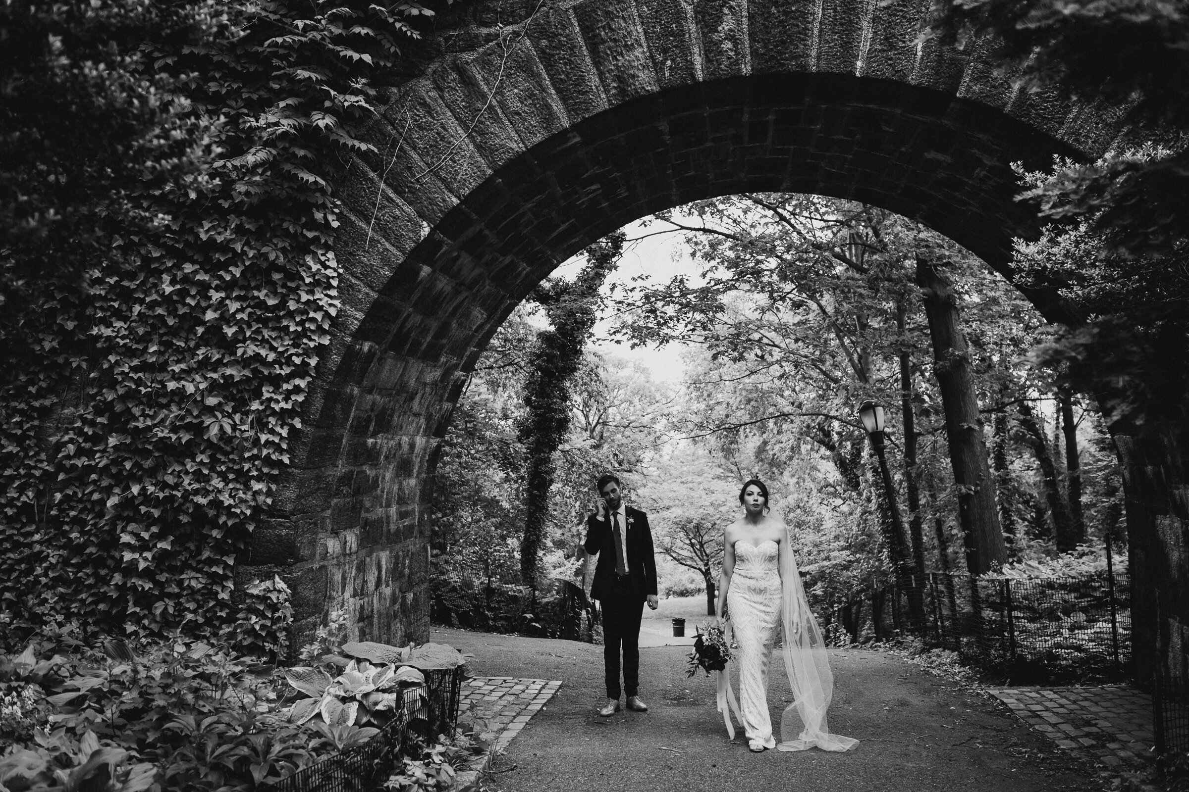 Fort-Tryon-Park-Elopement-NYC-Intimate-Wedding-Photographer-30.jpg