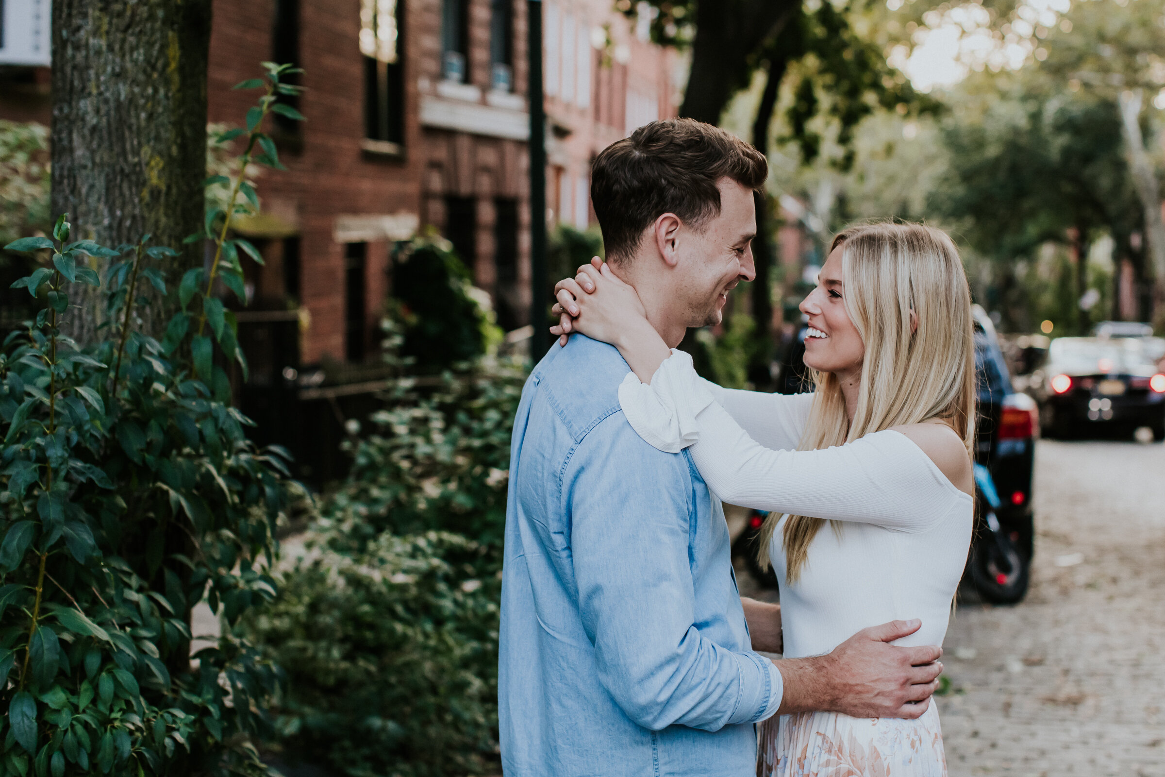 Brooklyn-Heights-Carroll-Gardens-NYC-Engagement-Photographer-16.jpg