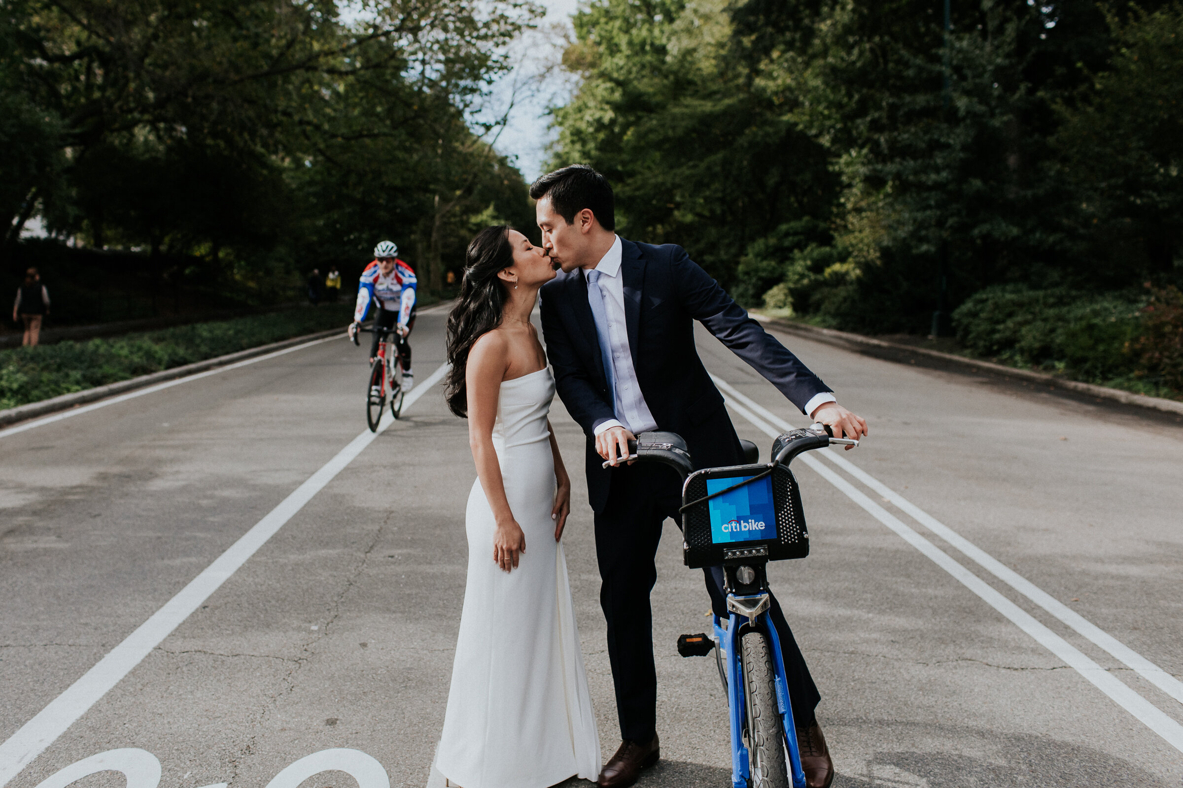 Ladies-Pavilion-Central-Park-Microwedding-NYC-Documentary-Elopement-Photographer-11.jpg