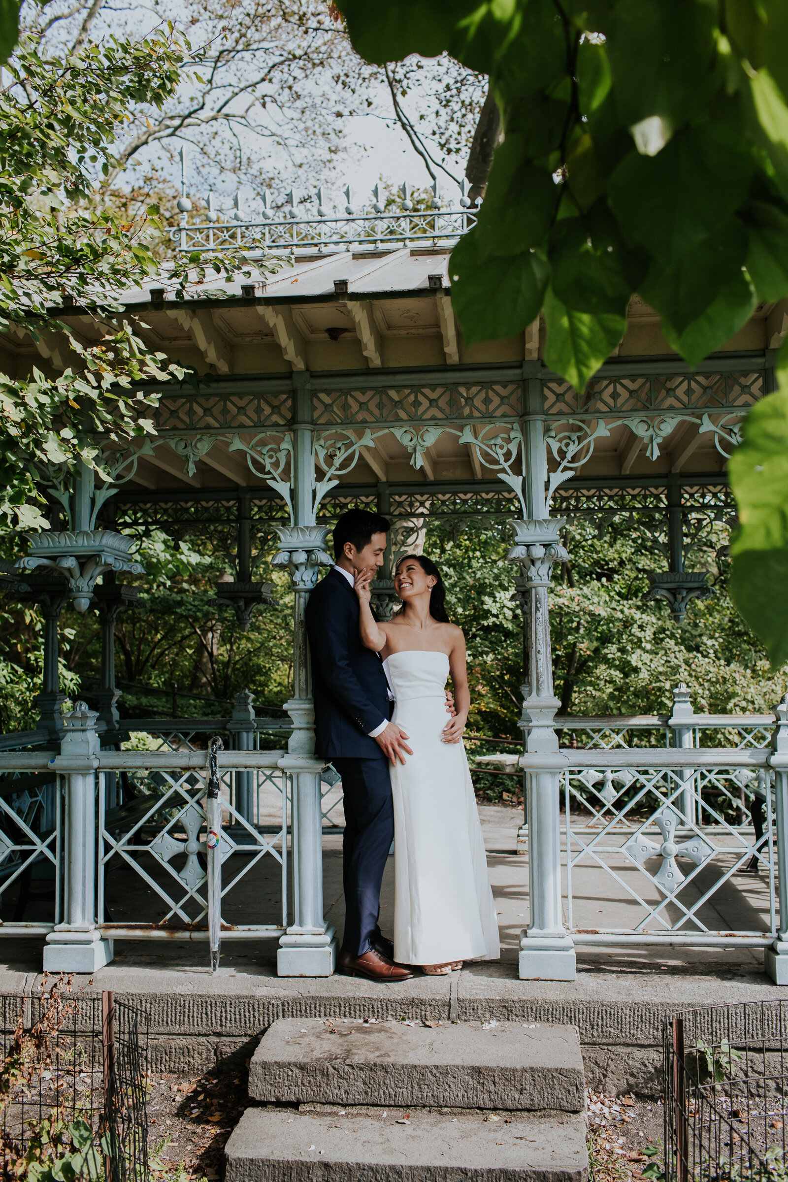 Ladies-Pavilion-Central-Park-Microwedding-NYC-Documentary-Elopement-Photographer-41.jpg