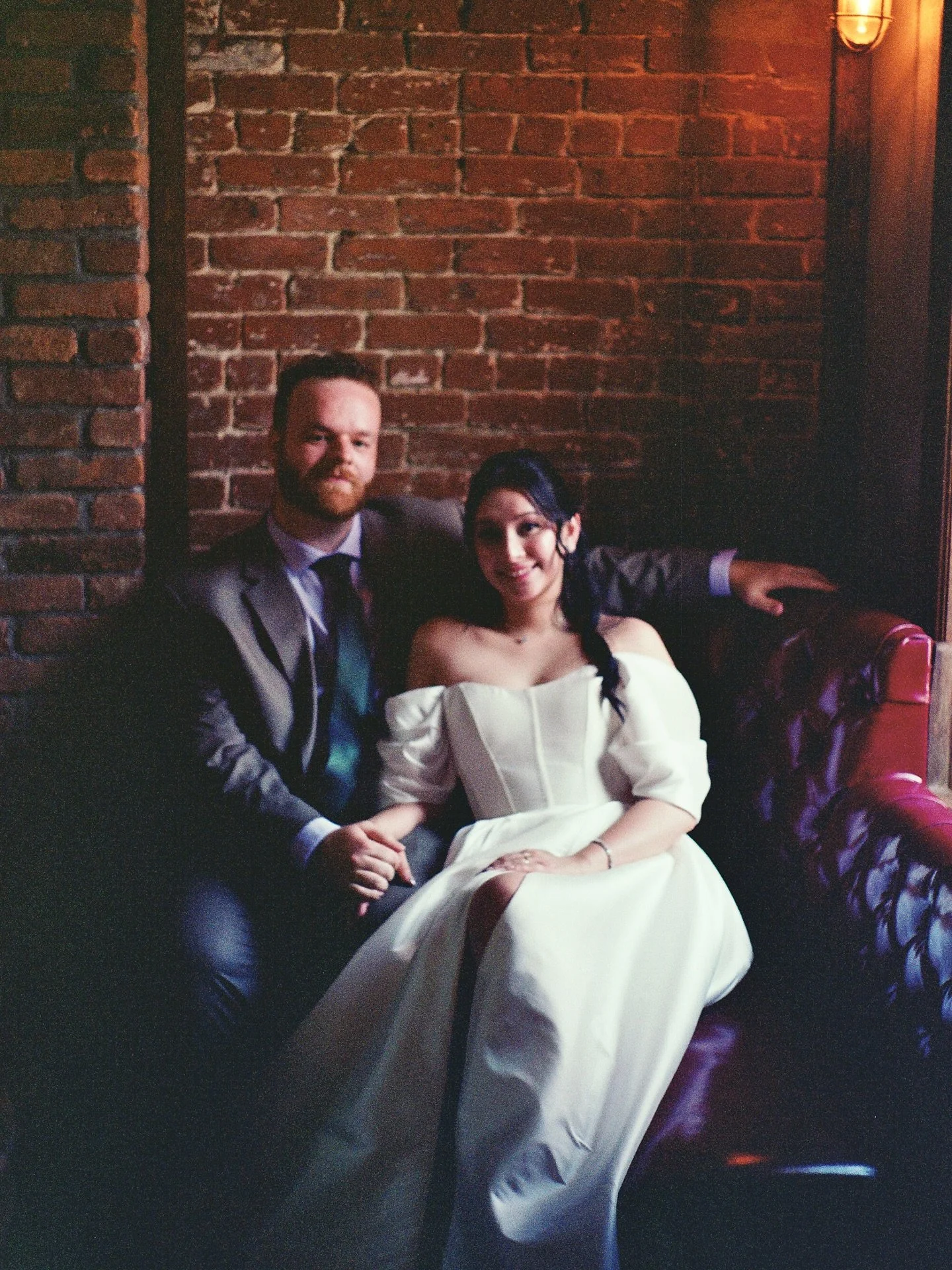 First time shooting manual focus film photos turned out smth like this #film #weddingfilmphotographer #milkandroses #milkandroseswedding