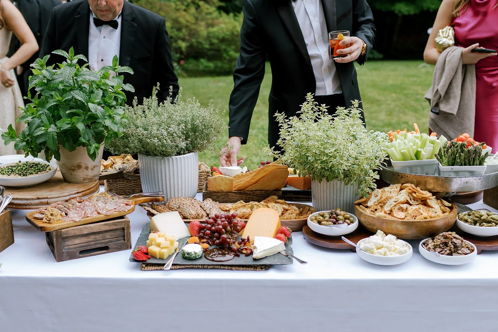 Germantown-NY-Private-Estate-Events-Documentary-Wedding-Photographer-070.JPG