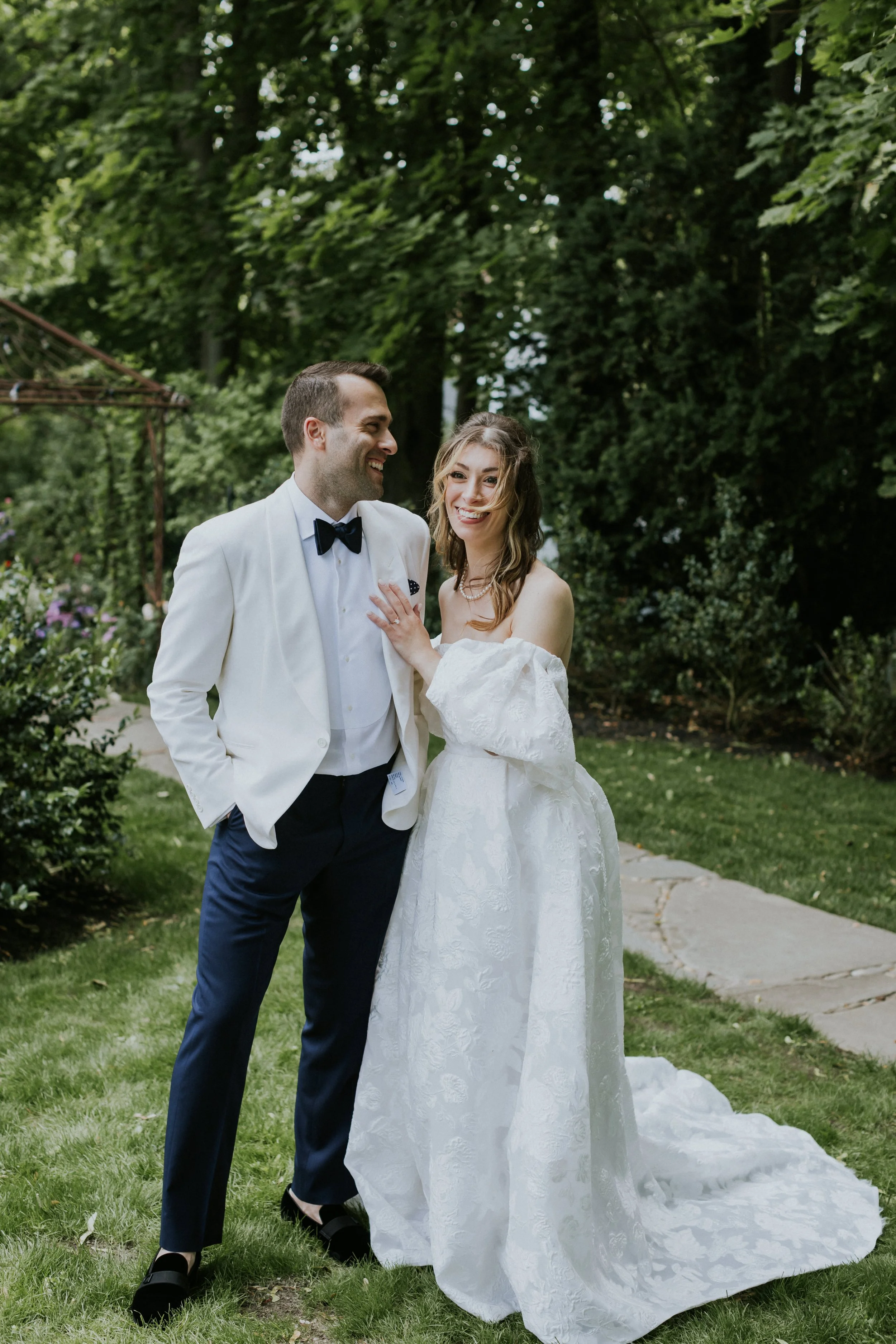 Oyster-Bay-Cove-Backyard-North-Shore-Long-Island-Wedding-Photos-Elvira-Kalviste-Photography-016.JPG