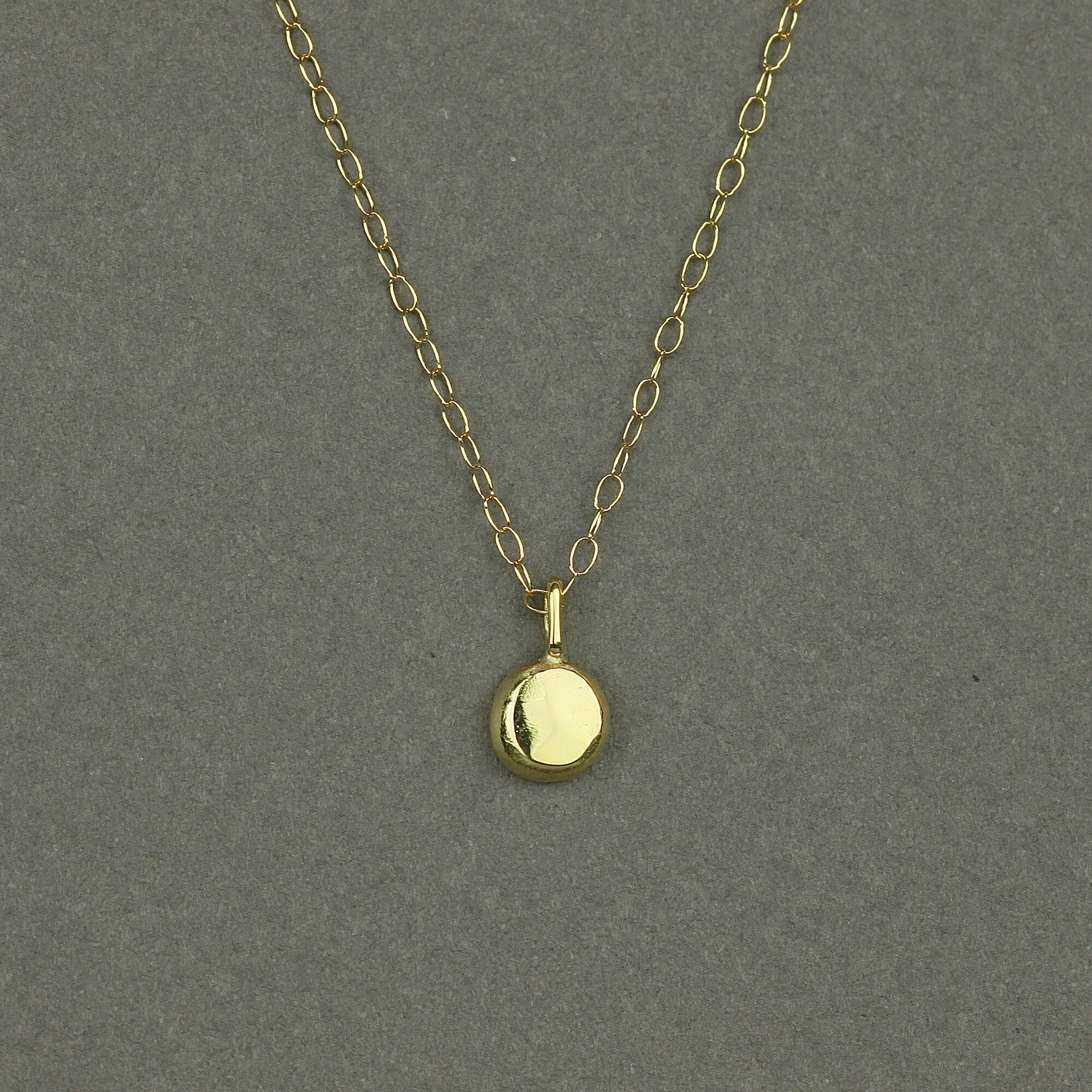 18ct Gold Little Pebble Necklace 