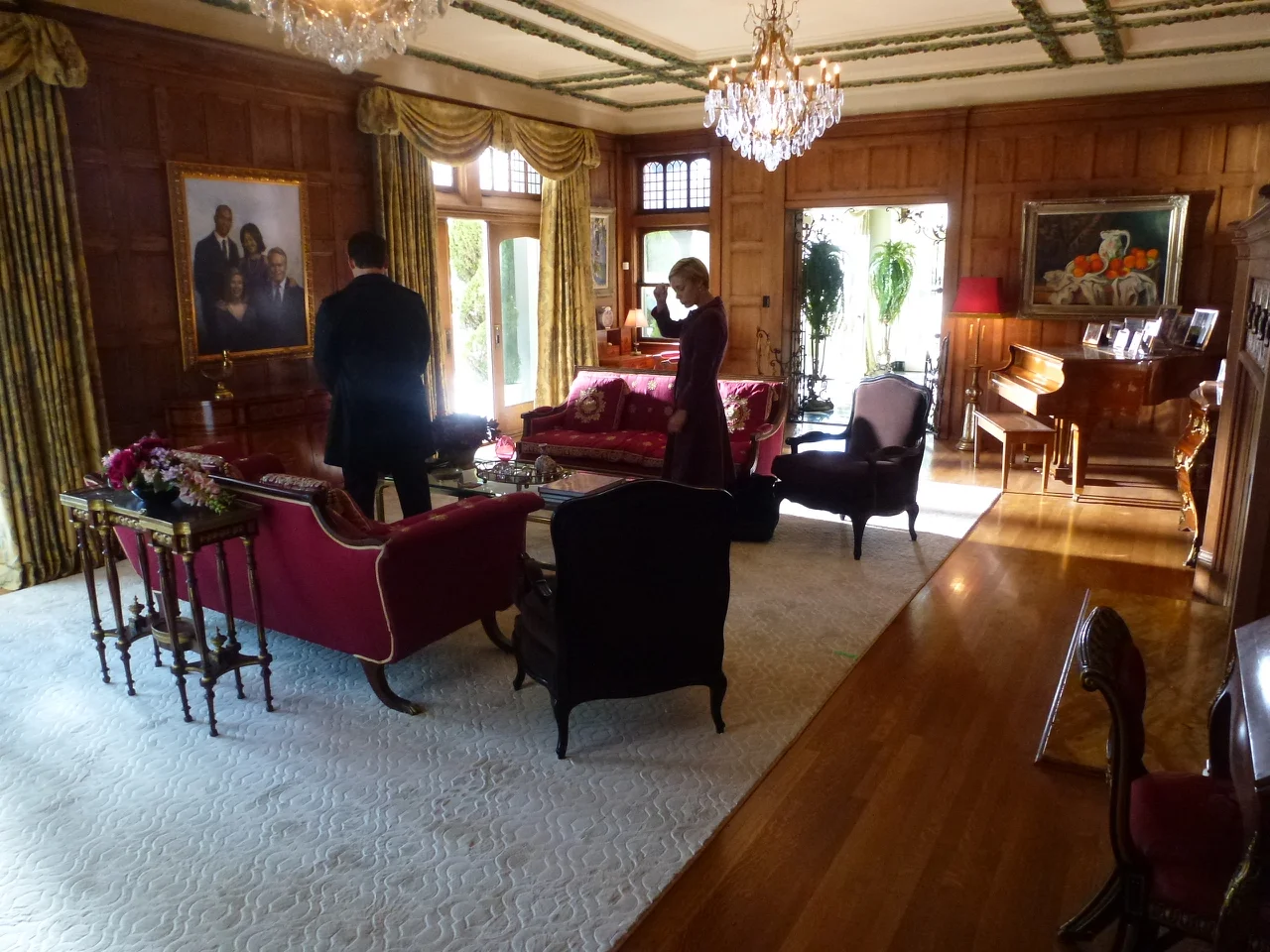 INT. HAPSTALL MANSION - SITTING ROOM