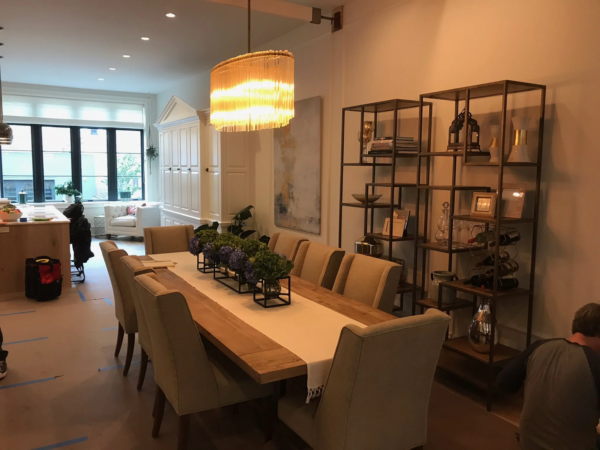 INT. NATALIE MANNING'S HOME