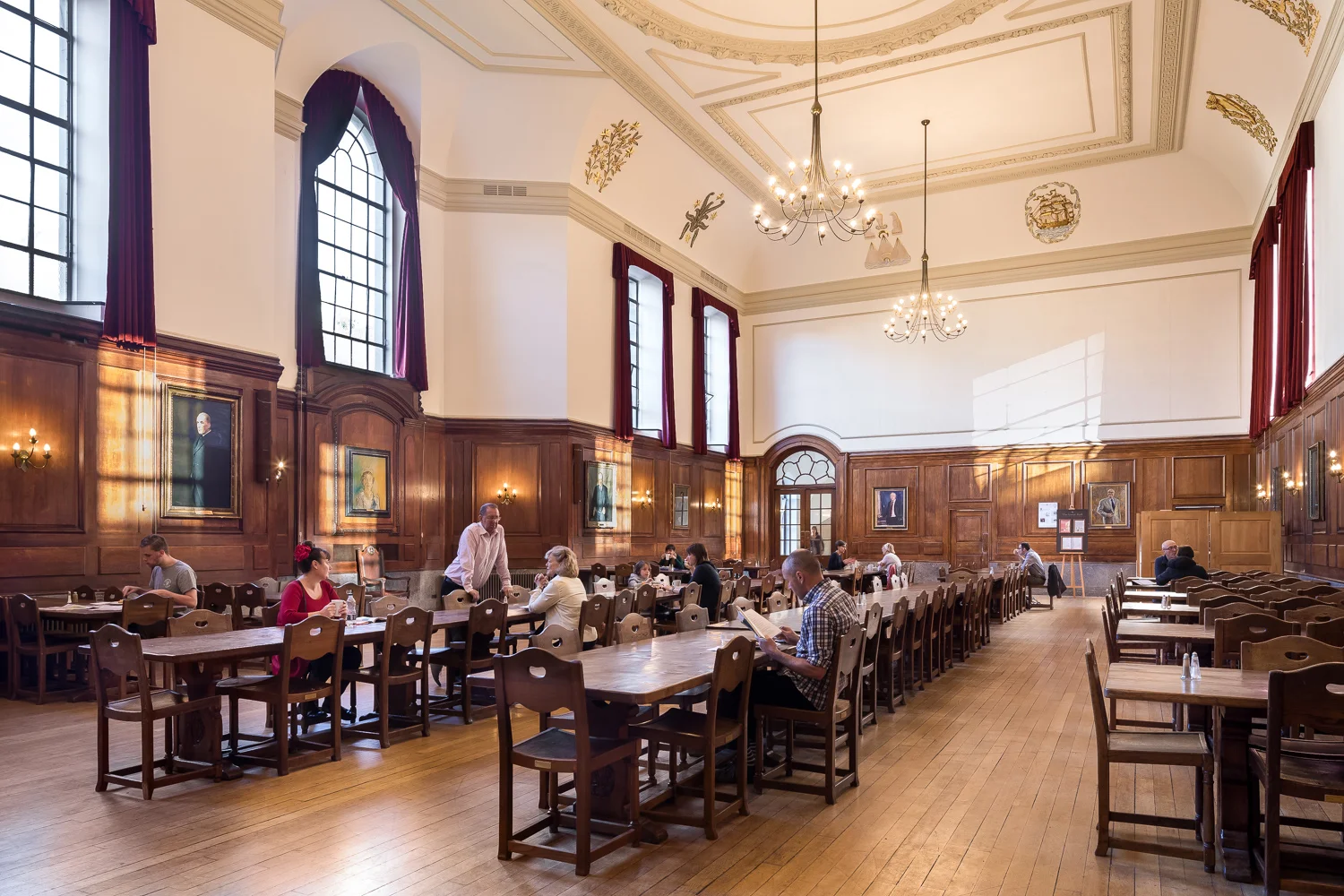 180501_GoodenoughClub_GreatHall_People_Low.jpg