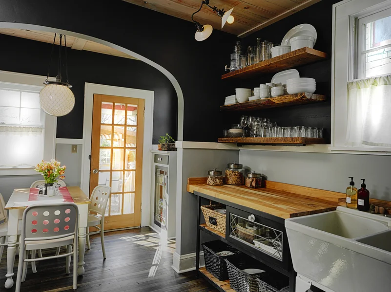 12-2478_Kami_Gray_Kitchen_1075_HDR_large.jpg