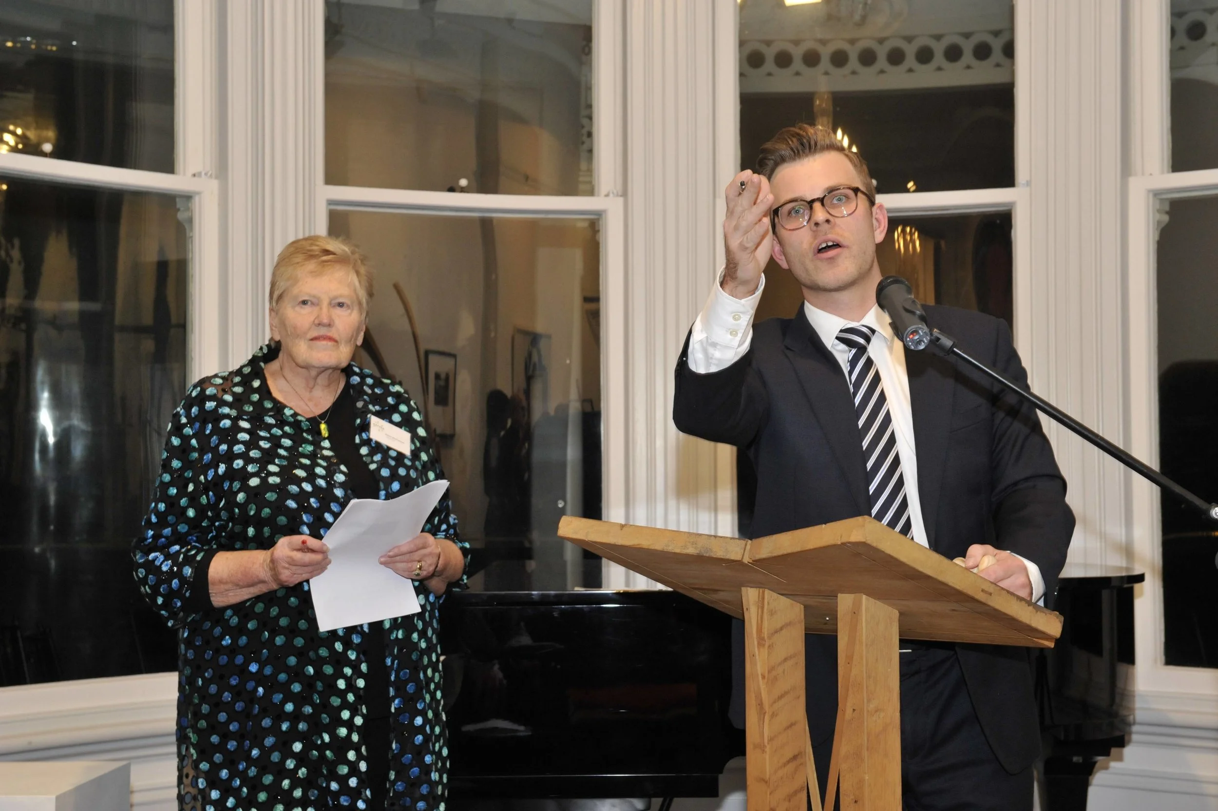 Māpura Studios Director Diana McPherson (left) with Auctioneer Charles Ninow (right) of BowerbankNinow Auctions