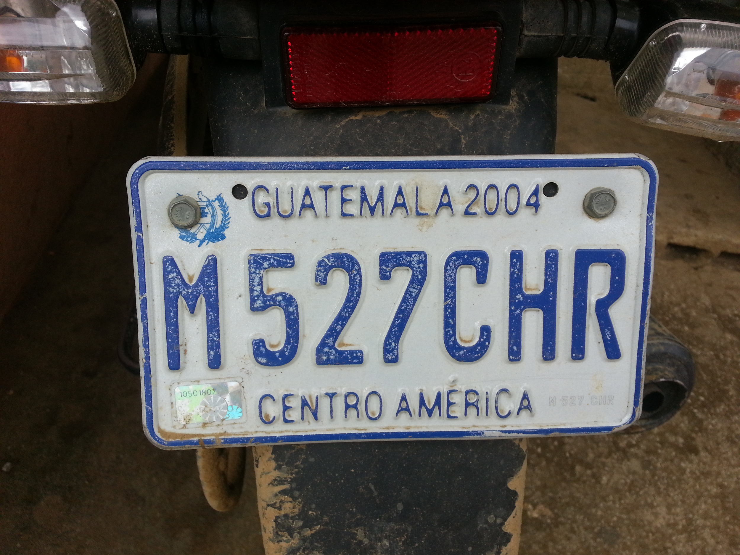 Expired tag, bald tire...no hay problema