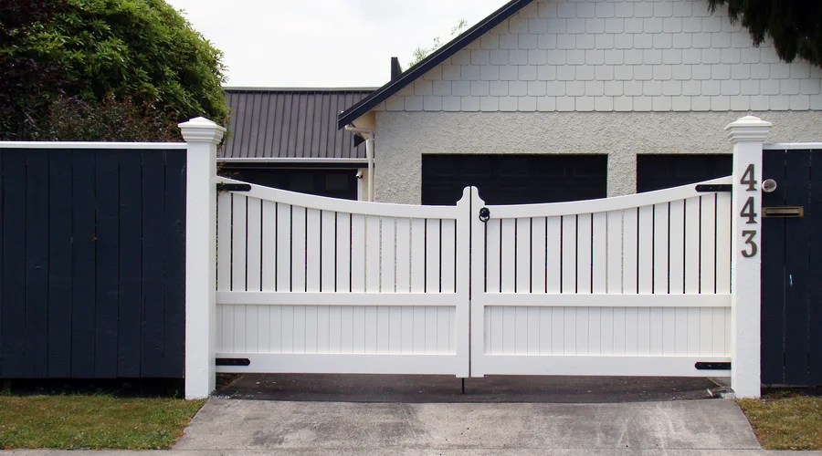 VENEER GATE.jpg