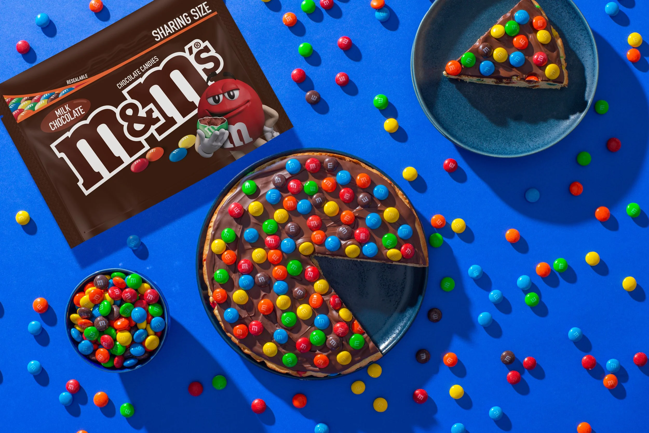 M&M’S-COOKIE-PIZZA-023.jpg