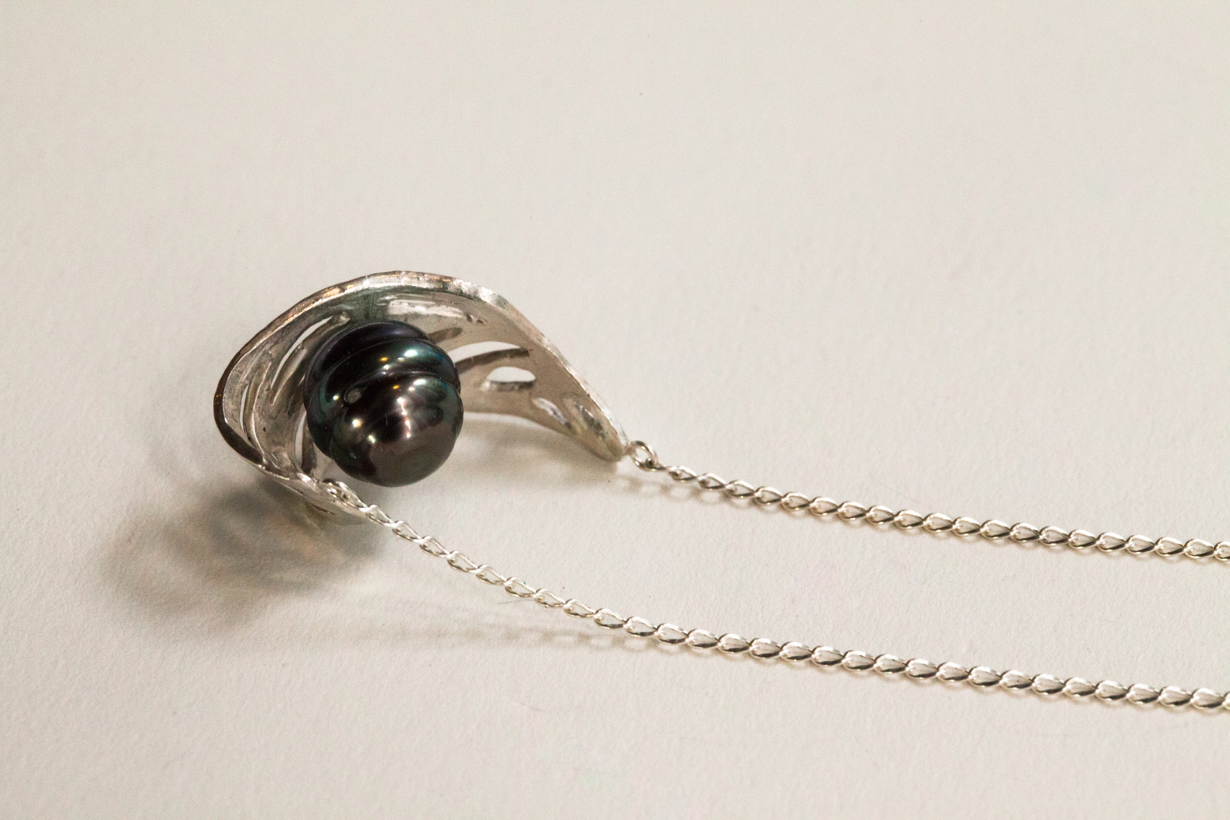 Sterling silver and black pearl from Tahiti シルバー×タヒチ産 黒蝶真珠