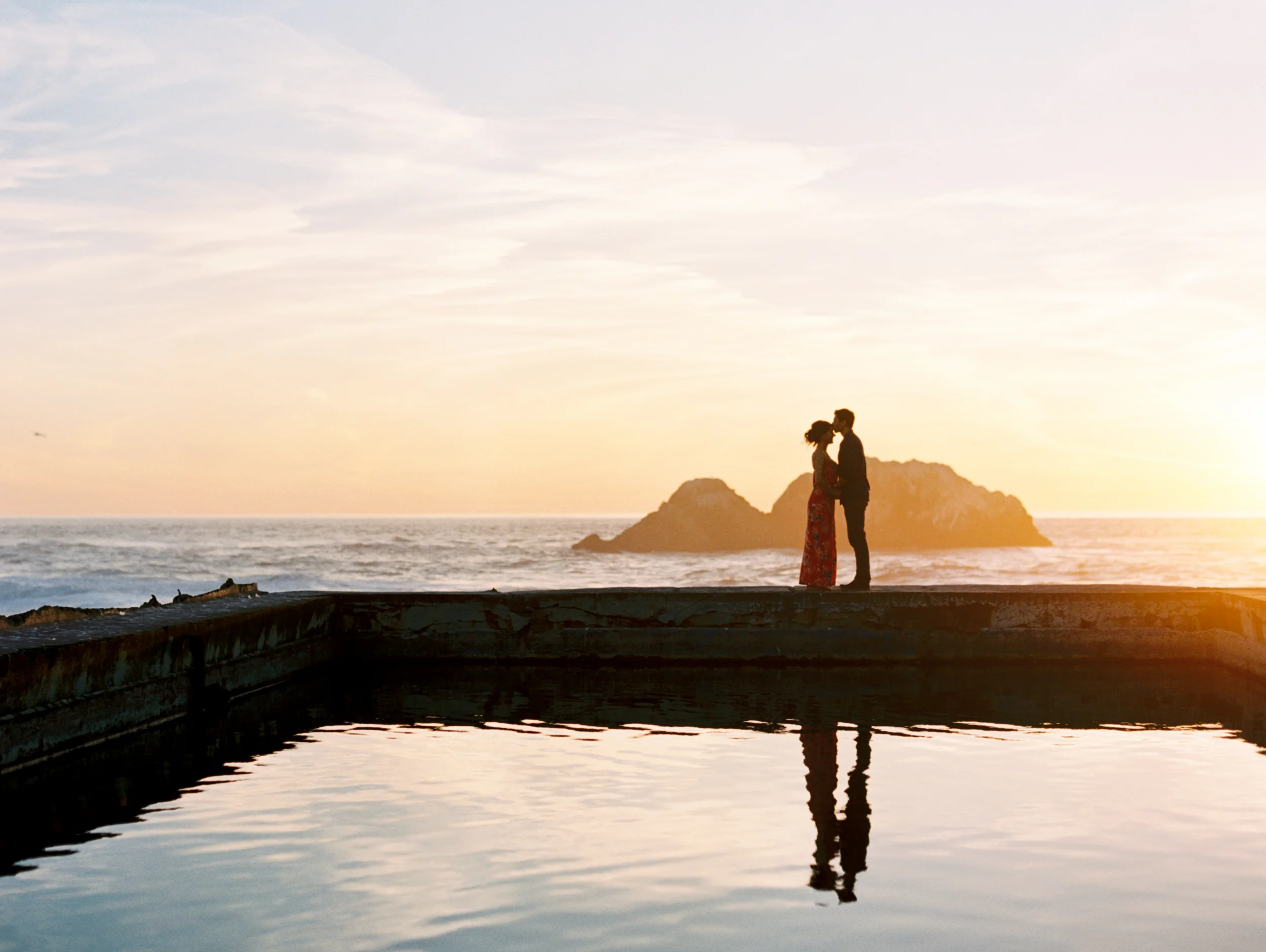 Sutro-Baths-San-Francisco_Engagement-Photography-29.jpg