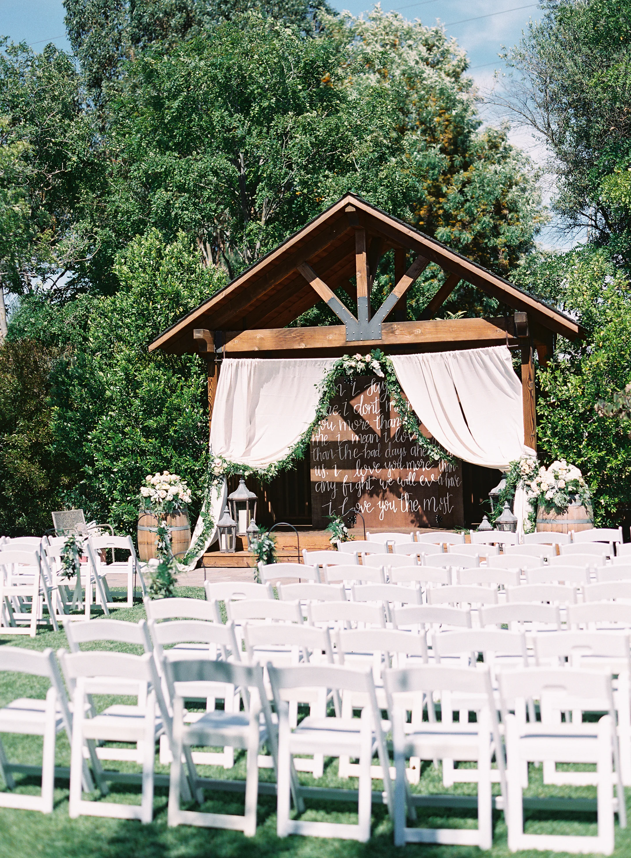 crooked-vine-winery-wedding.jpg