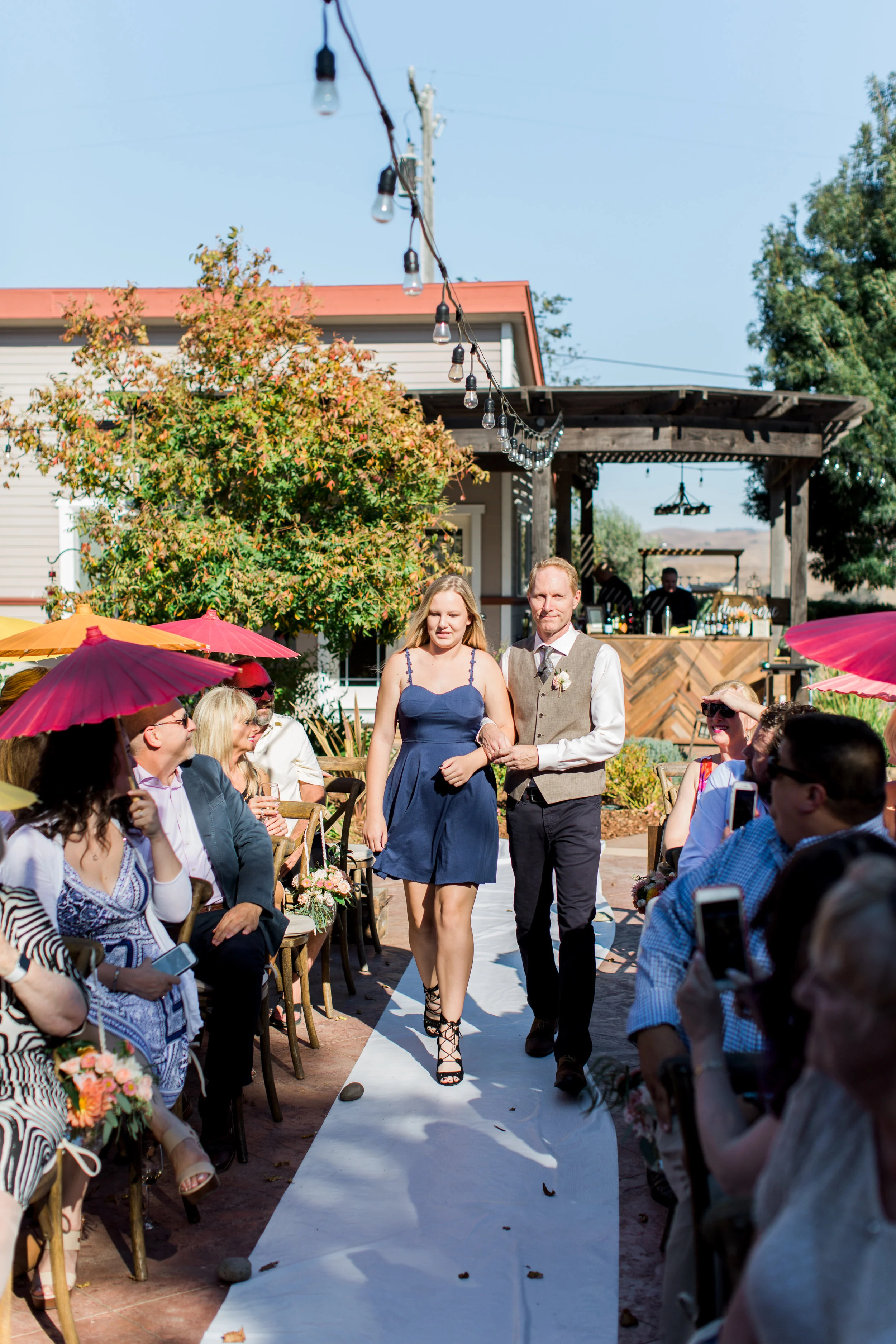 intimate-backyard-wedding-sonoma-california-10.jpg