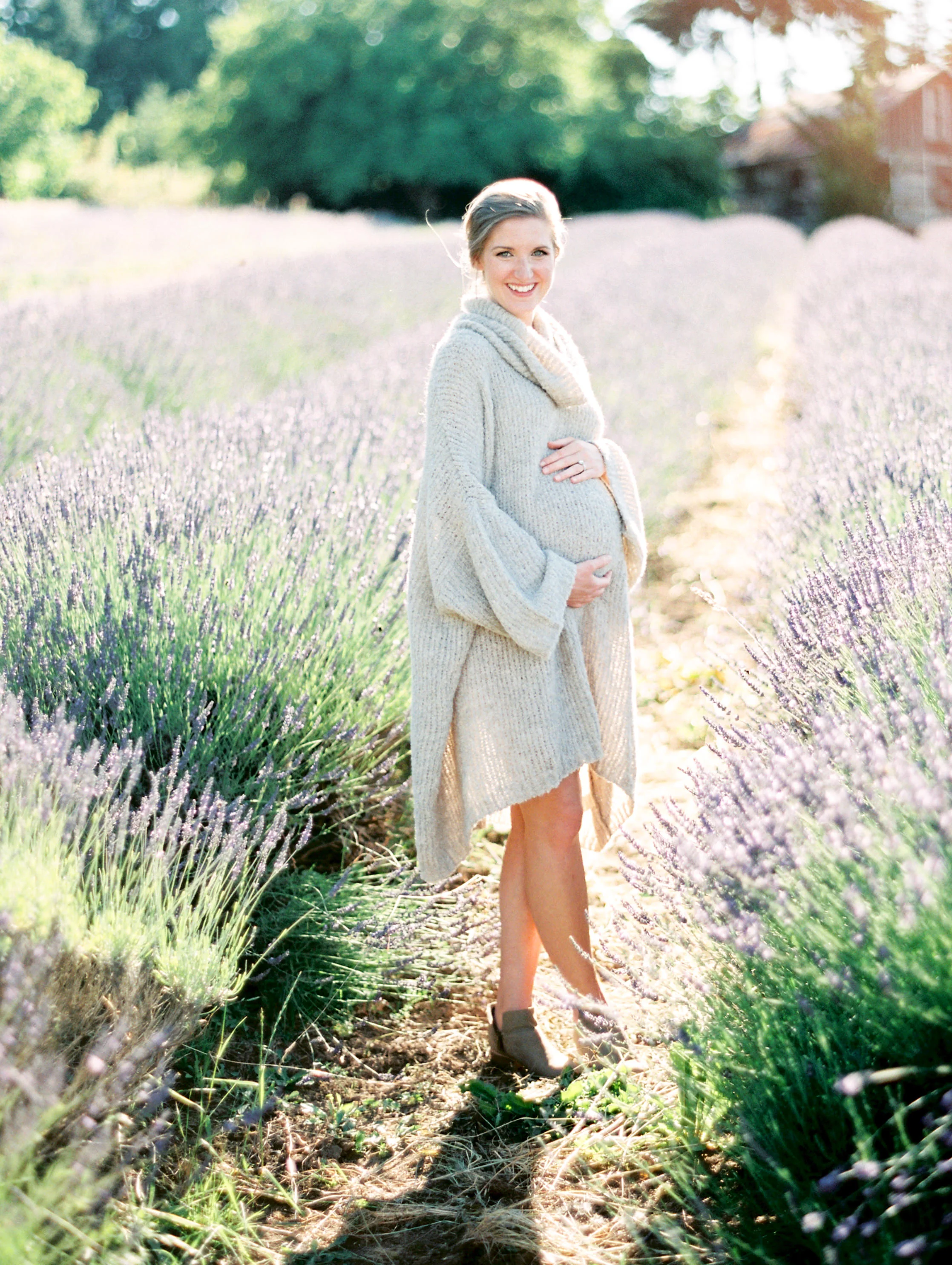 lavender-field-matnernity-photography-14.jpg