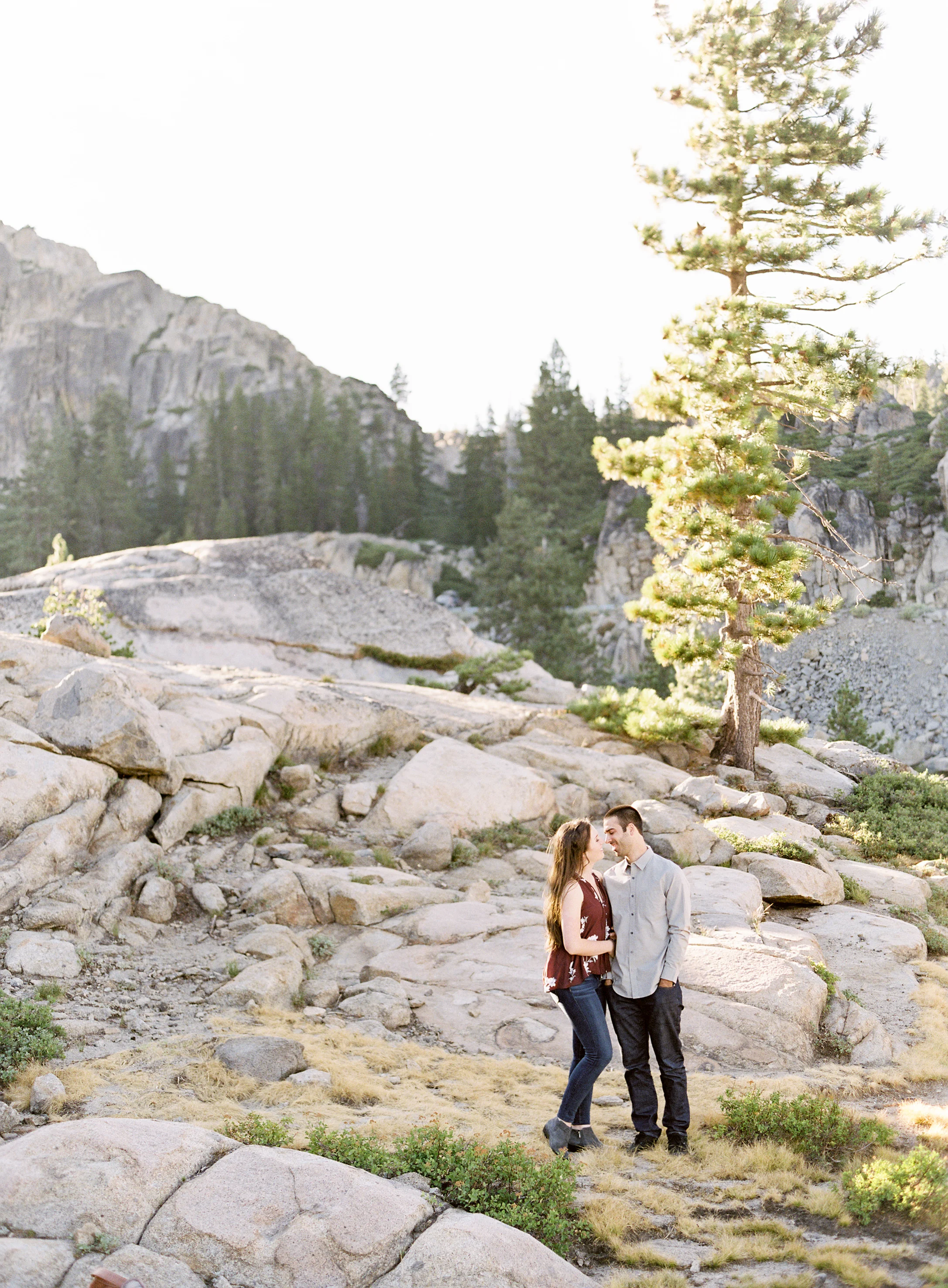 donner-lake-summit-engagement-photography-1-6.jpg