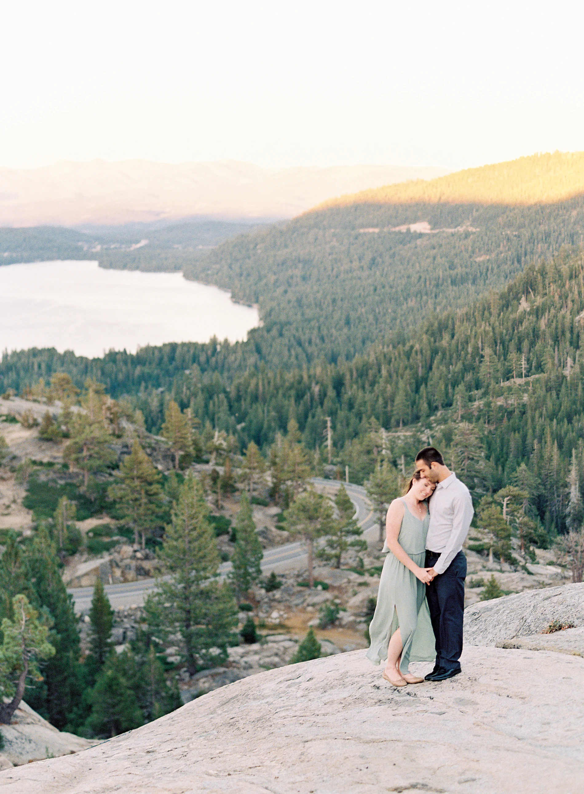 donner-lake-summit-engagement-photography-1-15.jpg