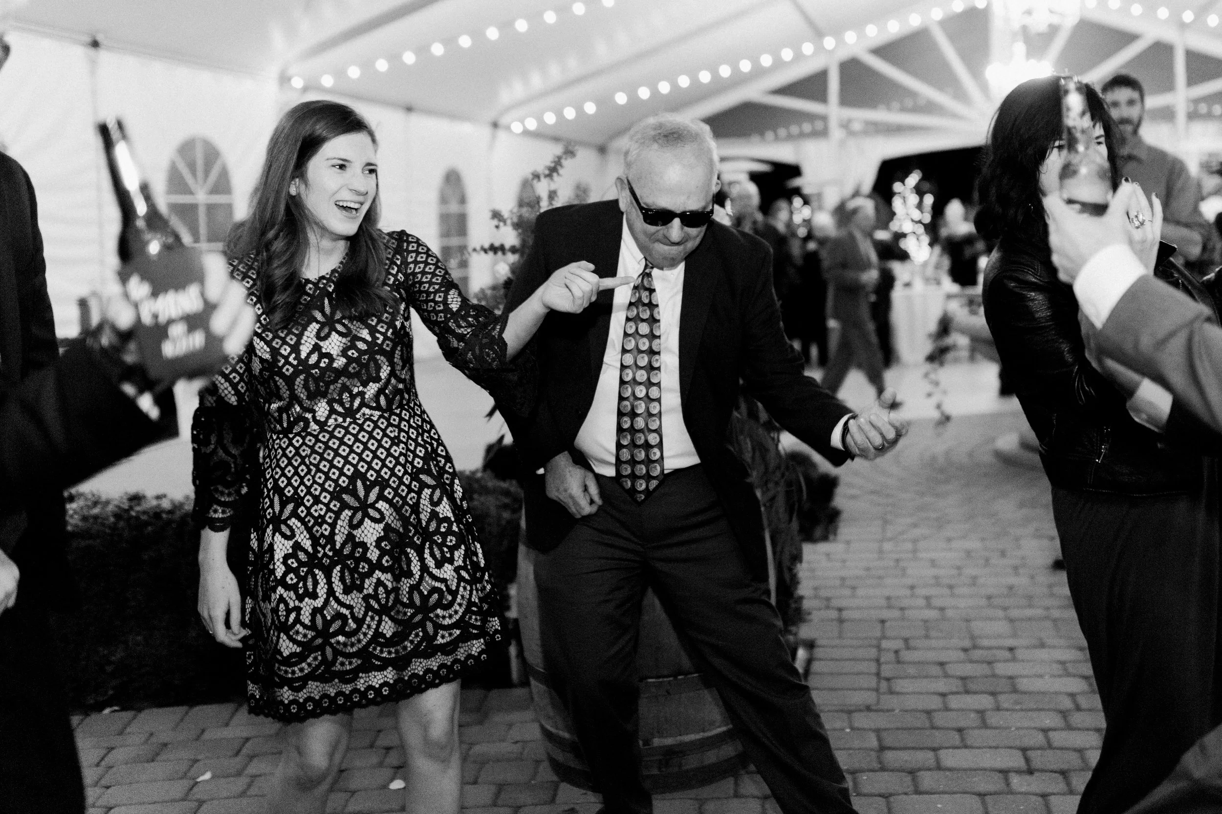 fall-inspired-wedding-at-scribner-bend-vineyards-in-sacramento-california-15.jpg