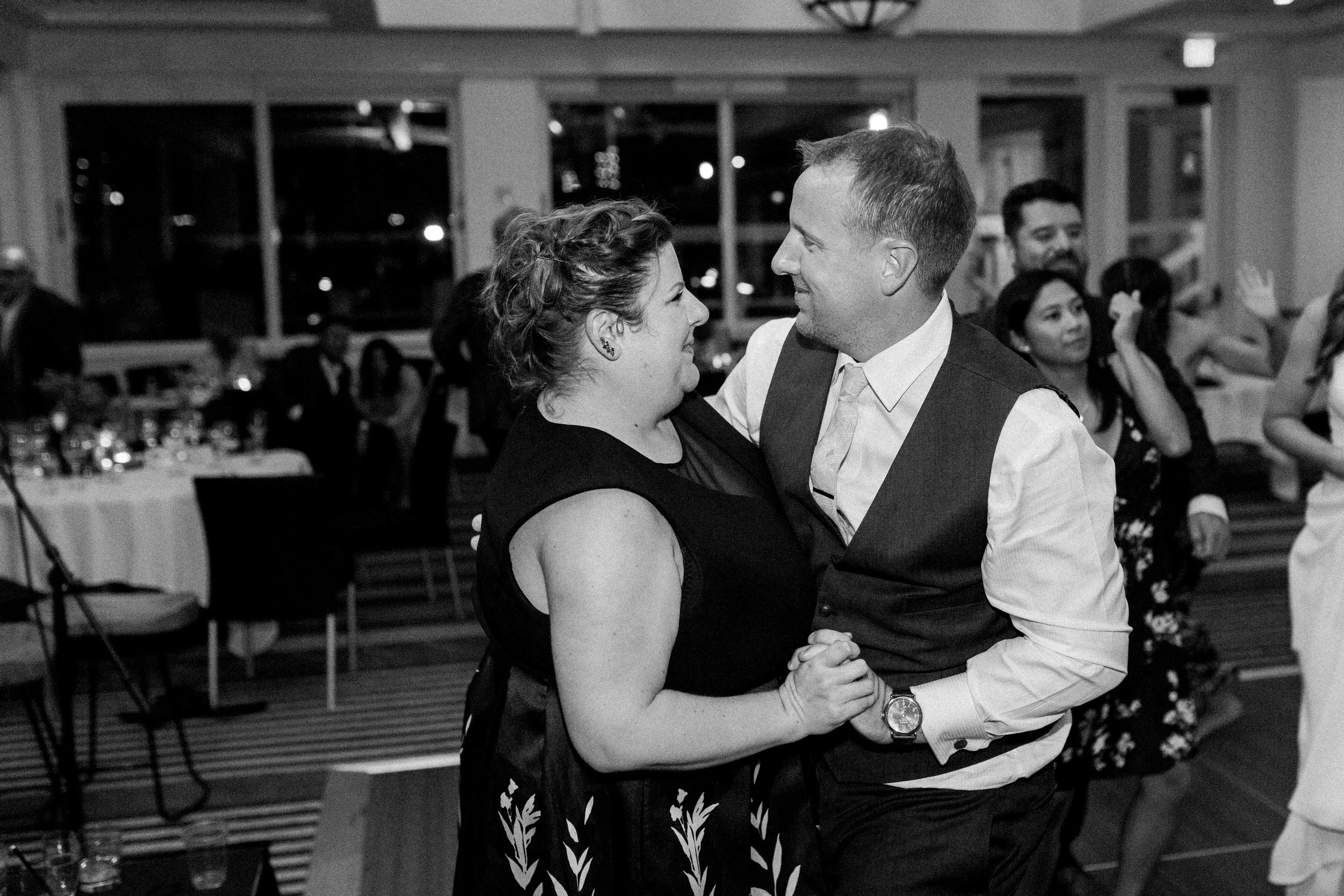 Santa-Monica-Beach-Club-Wedding-Los-Angeles-Wedding-Photographer-117.jpg