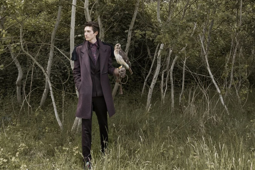 Mode-Editorial "Noble Hawk" für Dolce Vita Luxus-Magazin Kanada, Model: Pascal