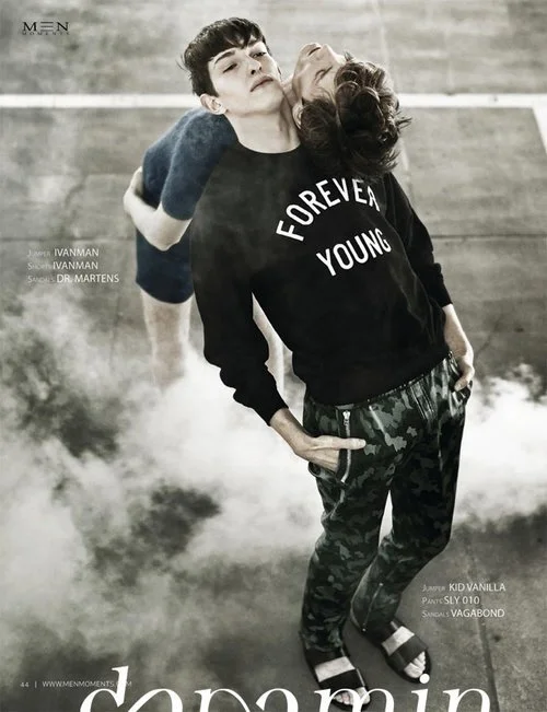 Helge & Pascal – Mode-Editorial "The Fog" für Men Moments Magazine