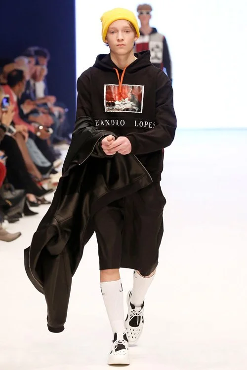 Fynn Lucas @ DOPAMIN für Leandro Lopes Laufsteg-Show; Foto: Sebastian Reuter, Getty Images für Platform Fashion