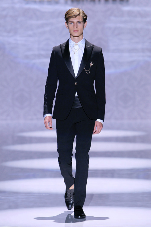 Jude Fashion Model für Carlo Pignatelli Laufsteg-Show, Valmont Barcelona Bridal Fashion Week