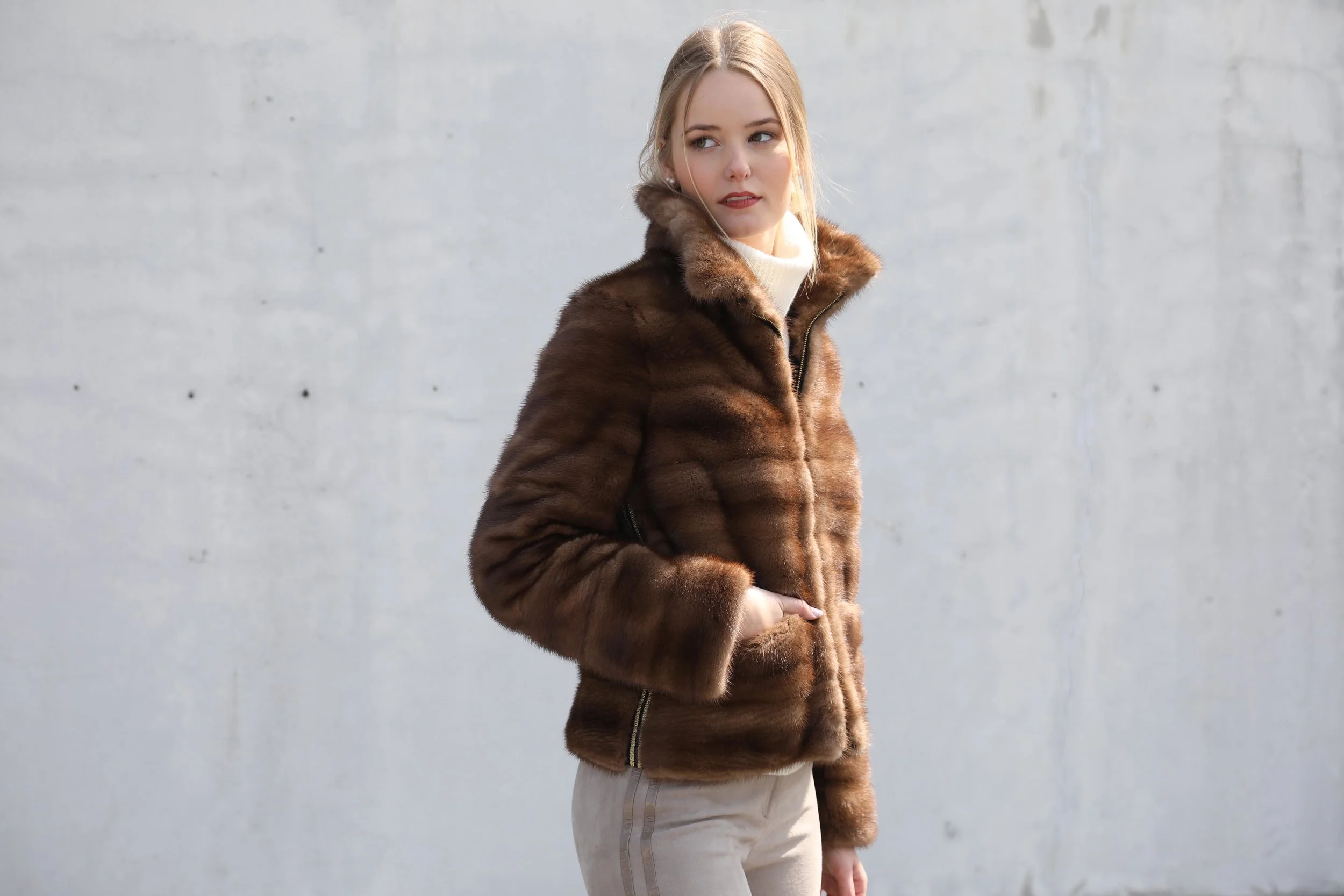 Modische Nerzjacke aus Vintage-Material