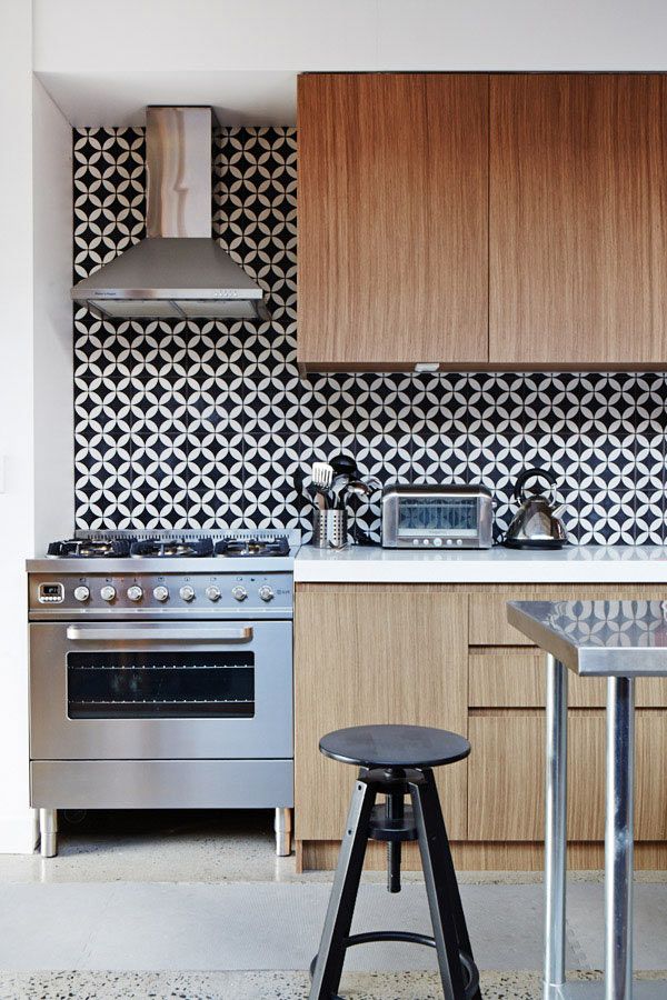 That backsplash adds so much to the space