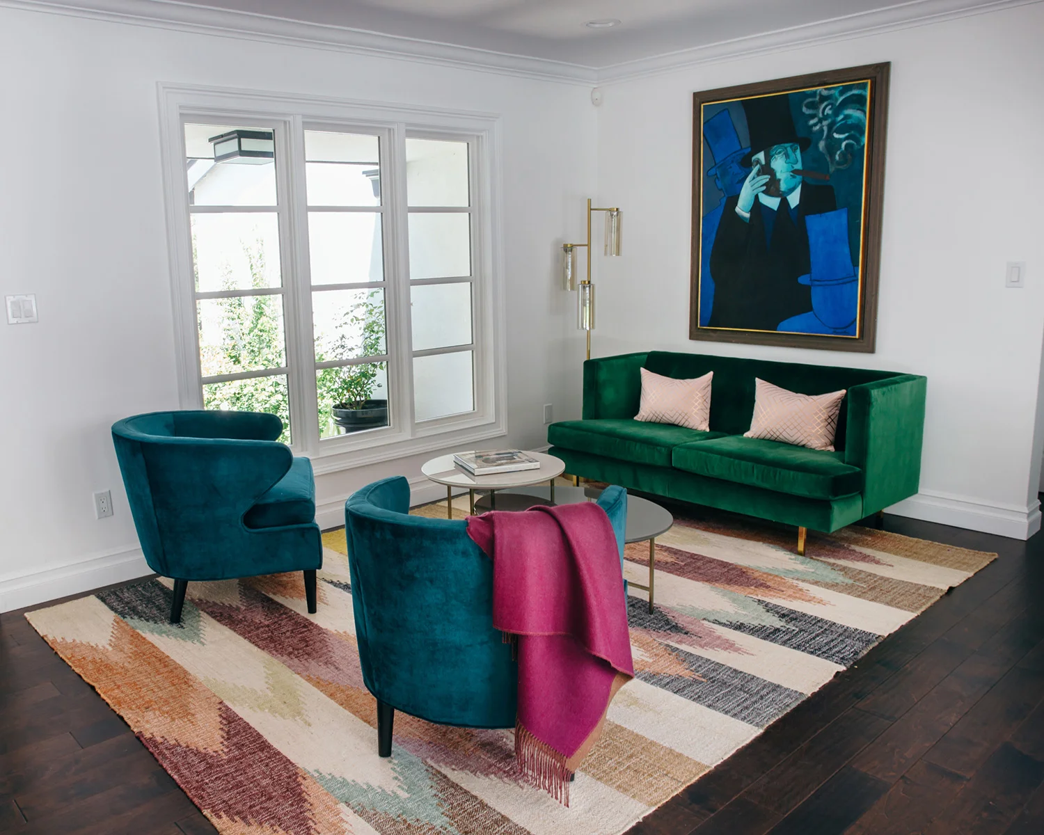 A WARM WELCOME Plush velvet in rich jewel tones—the perfect way to say come in..
