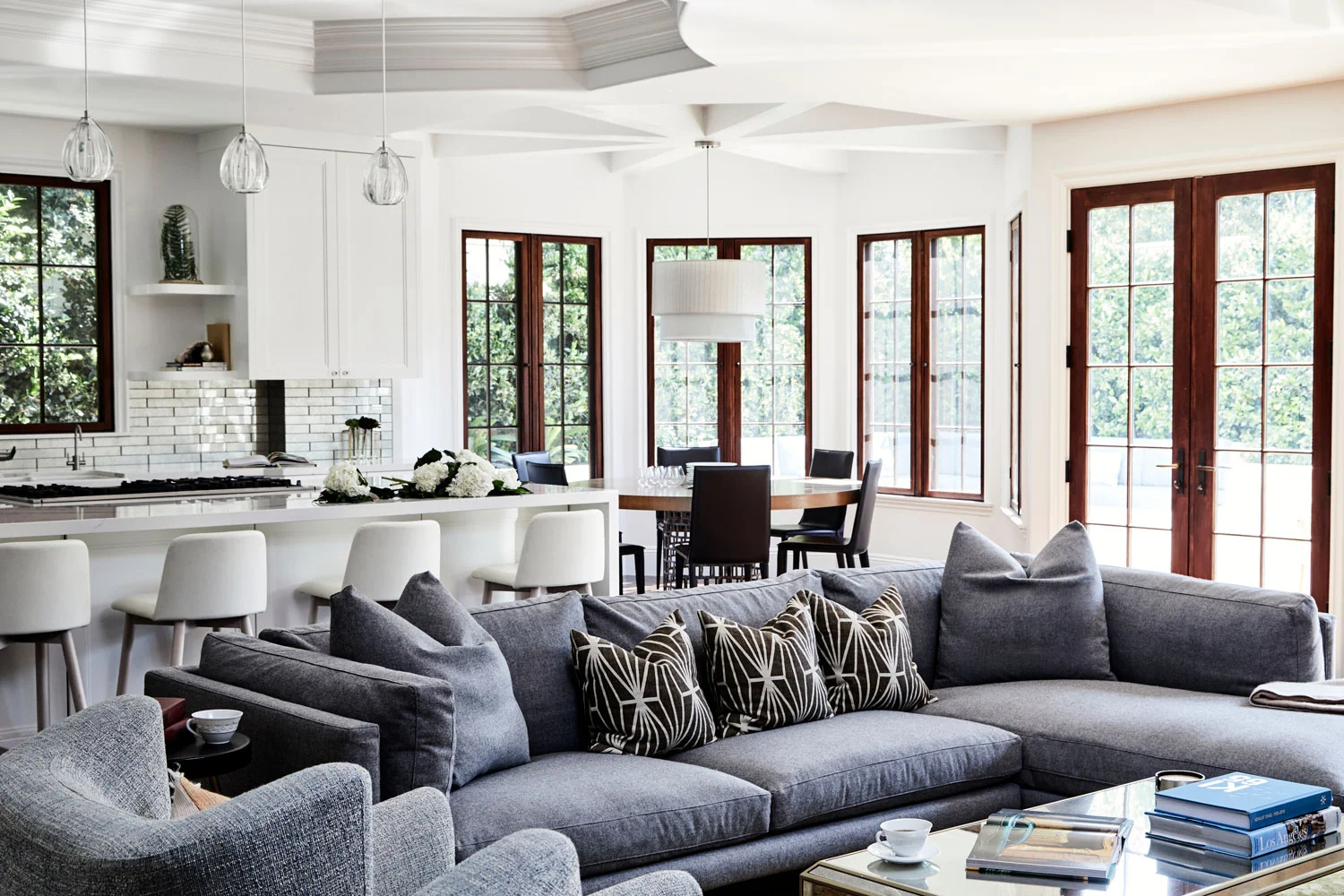 The goal of this project? Light, airy and modern in a way that took advantage of the home’s classic architectural elements.
