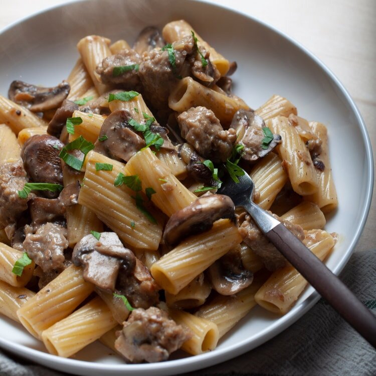 Rigatoni with Mushrooms and Vegan Sausage