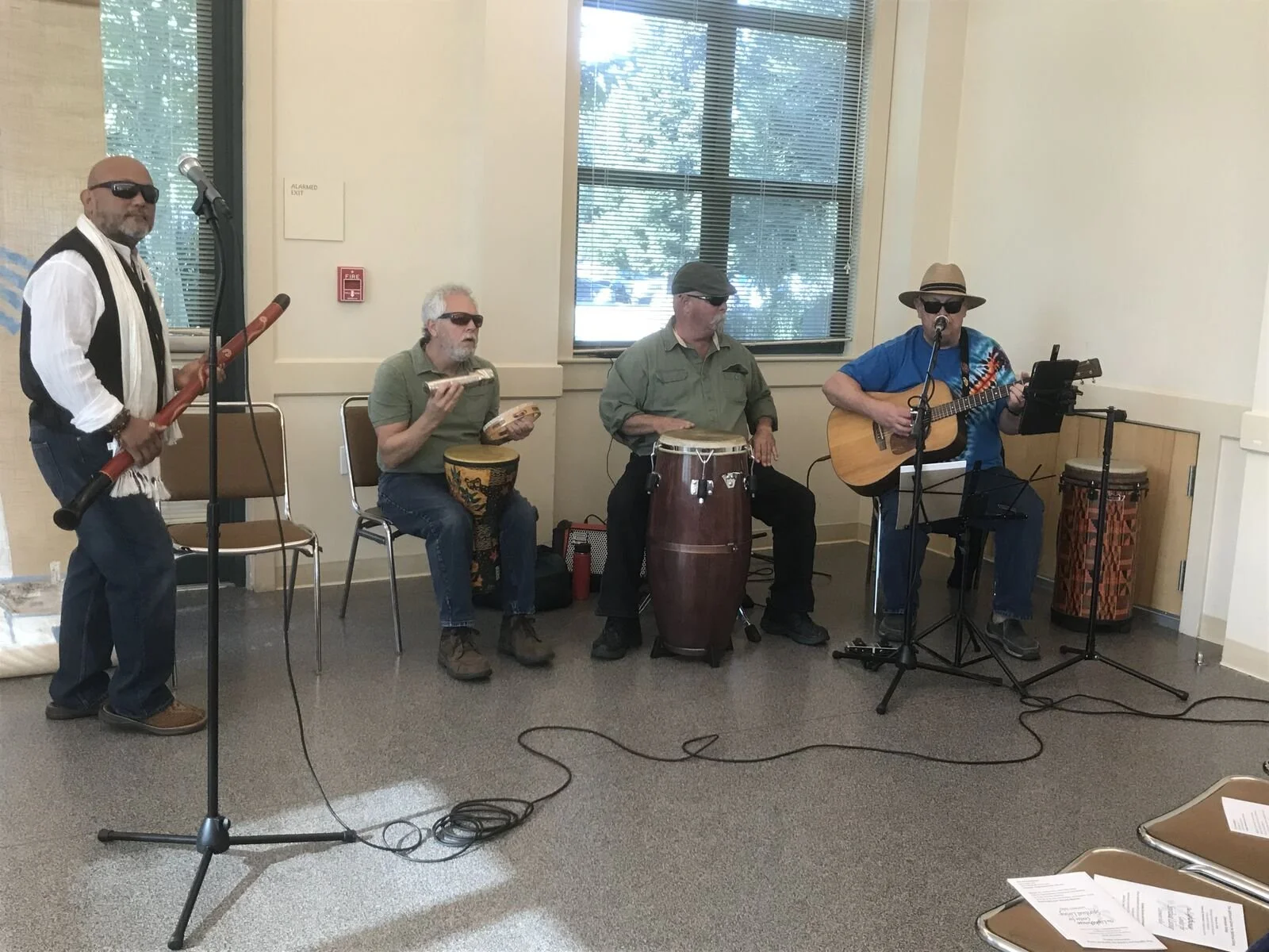 2026-07- Slideshow service_musicians.jpg