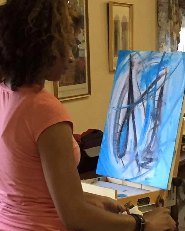 Artist, E. Lynn Coates participating in Bryan Jernigan's Abstract Workshop in 2014 (St. Mary's College, St. Mary's, MD).