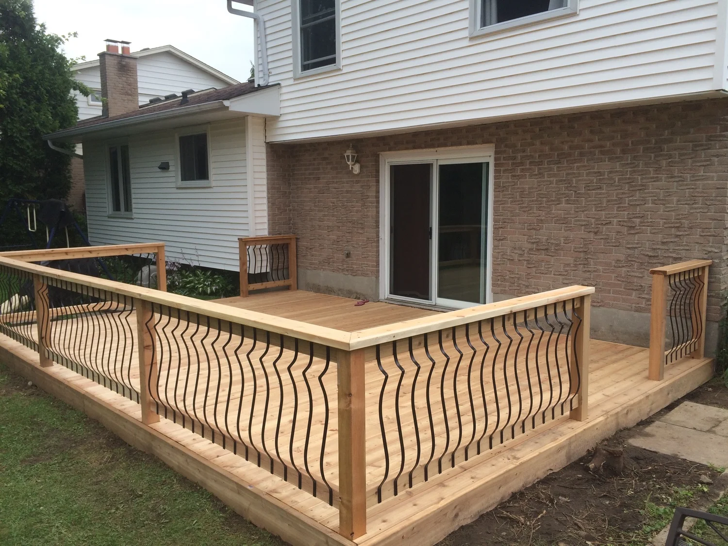 Cedar Deck with a Twist