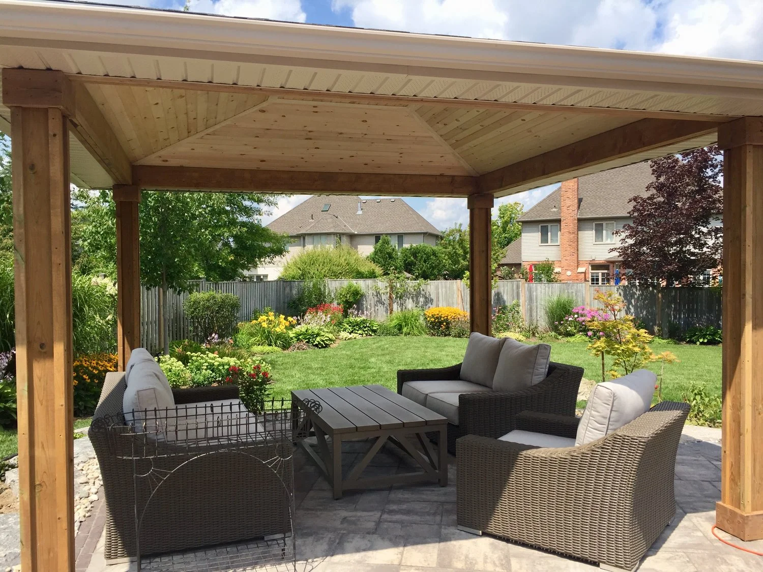 Manchester Gazebo Lounge